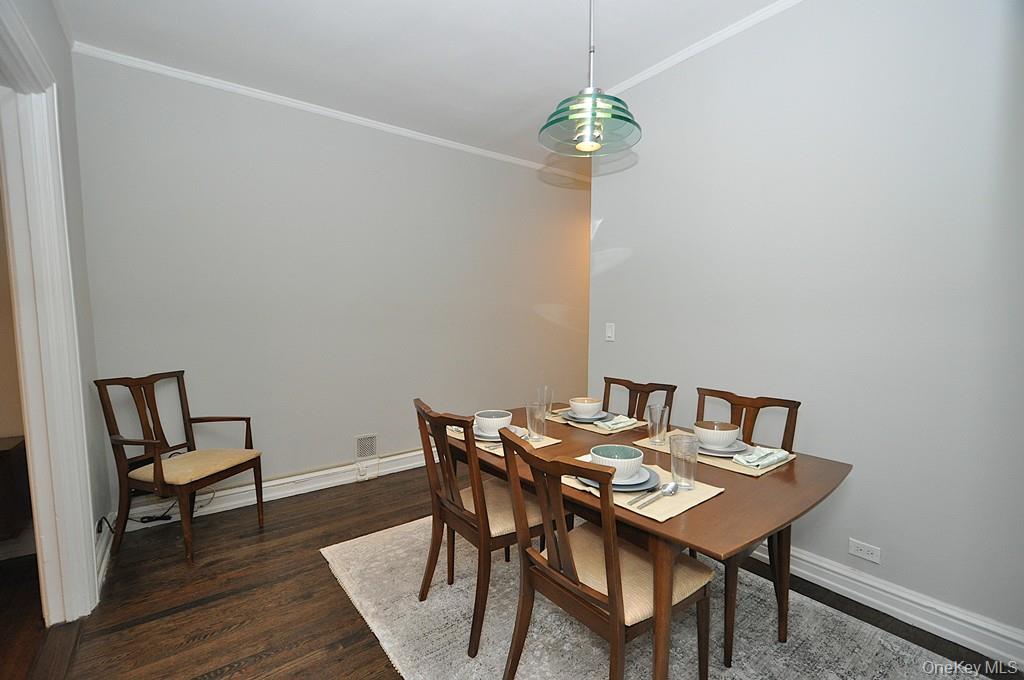 143 Garth Road 4p Property Photo 18
