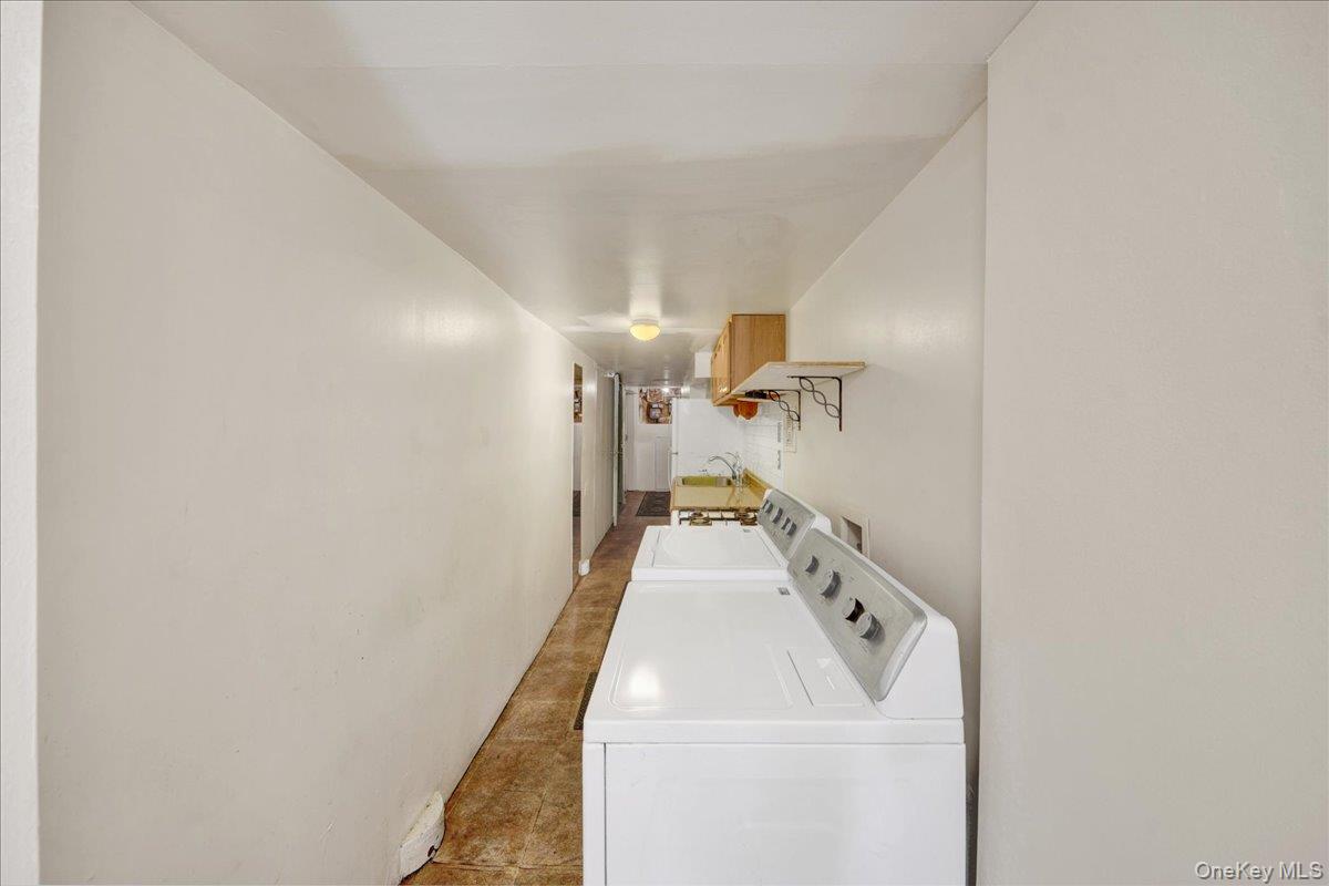 4521 Carpenter Avenue Property Photo 7