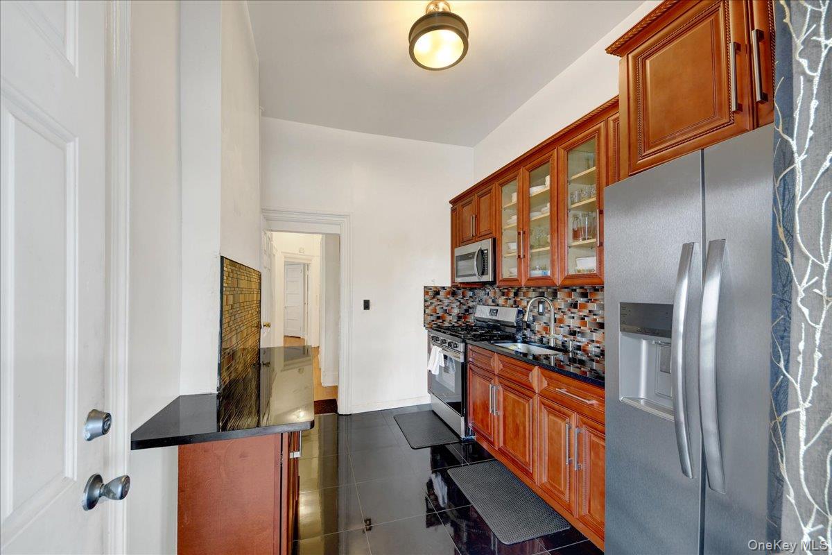 4521 Carpenter Avenue Property Photo 14