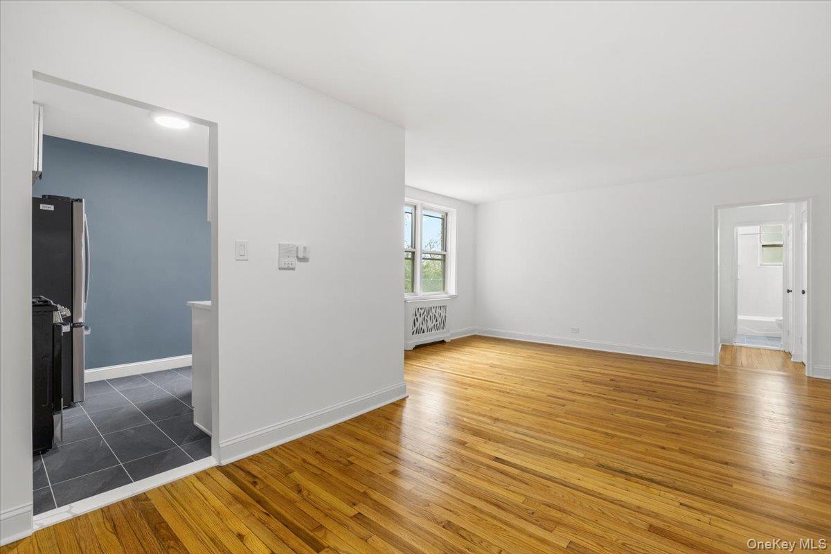 5645 Netherland Avenue 5c Property Photo 9