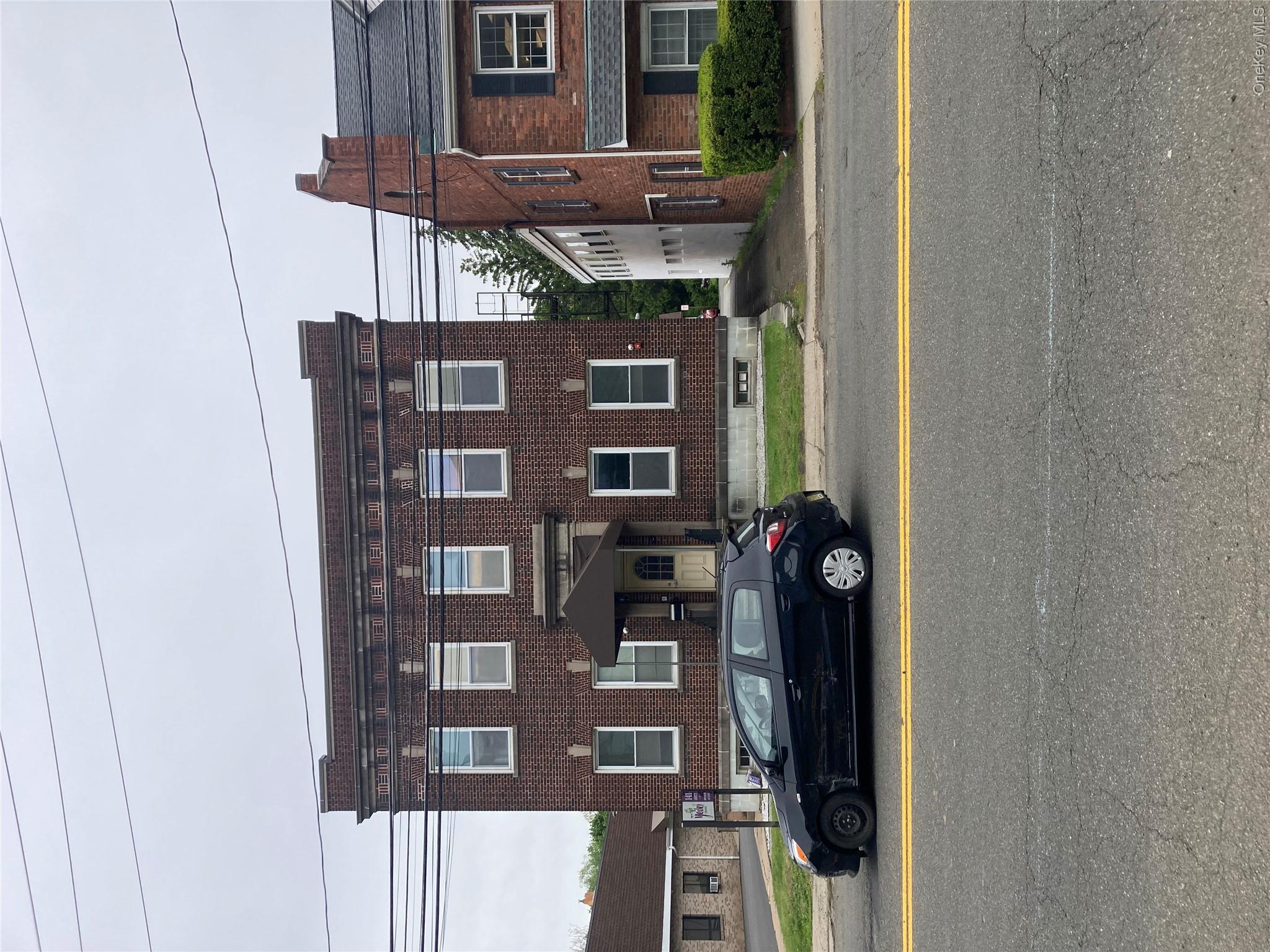 141 Lafayette Avenue Property Photo 2