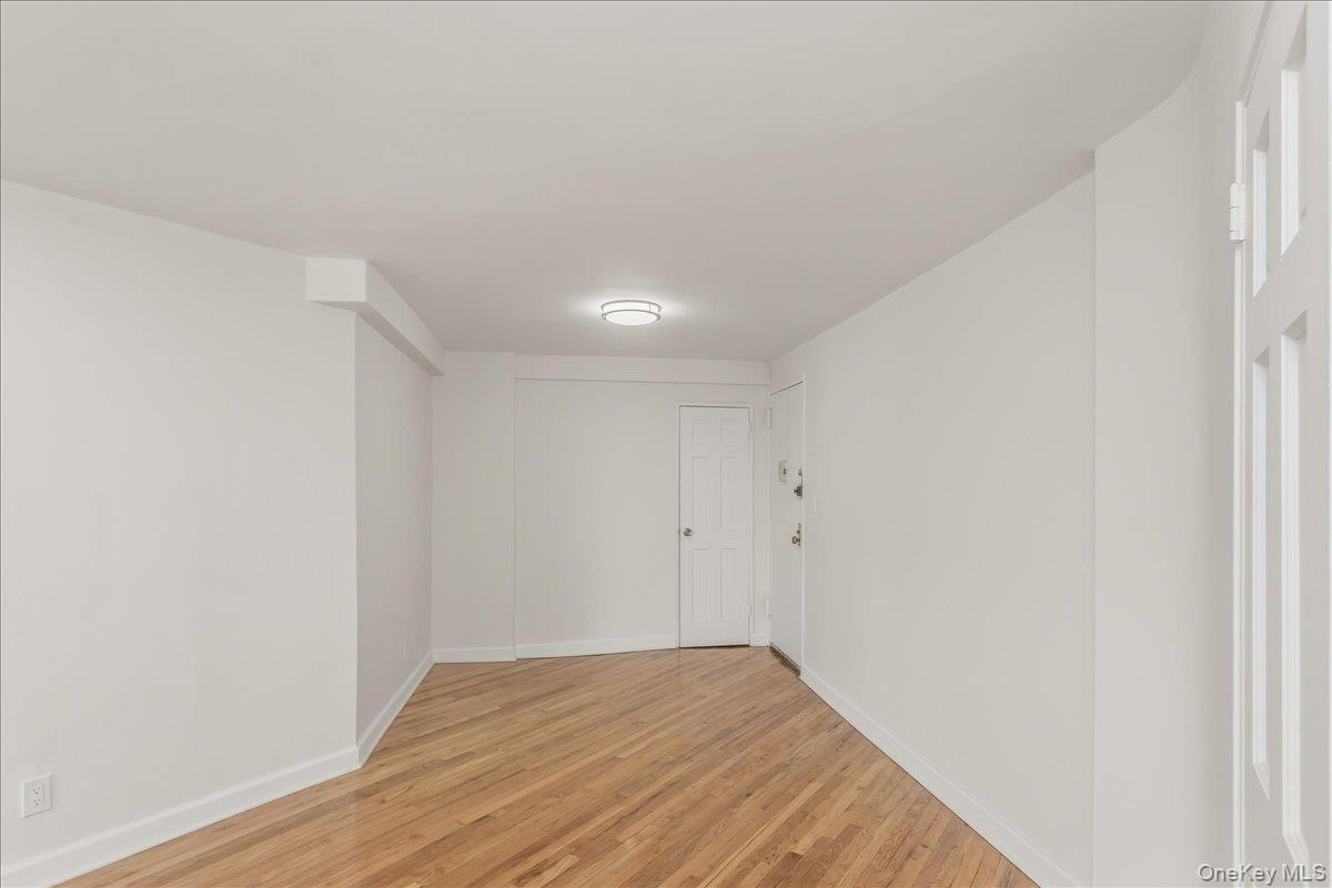 66-15 Thornton Place 5r Property Photo 6