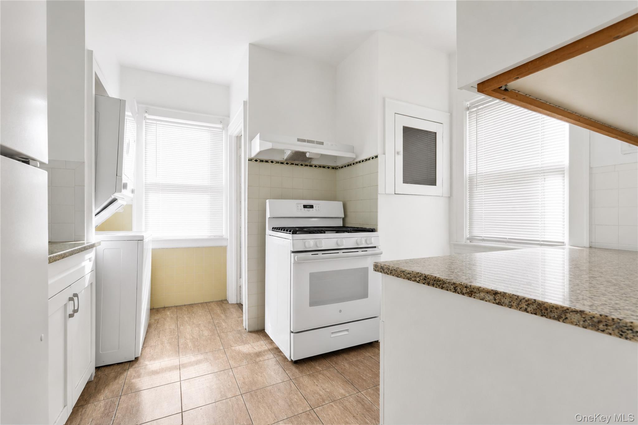 107-17 126 Street Property Photo 6