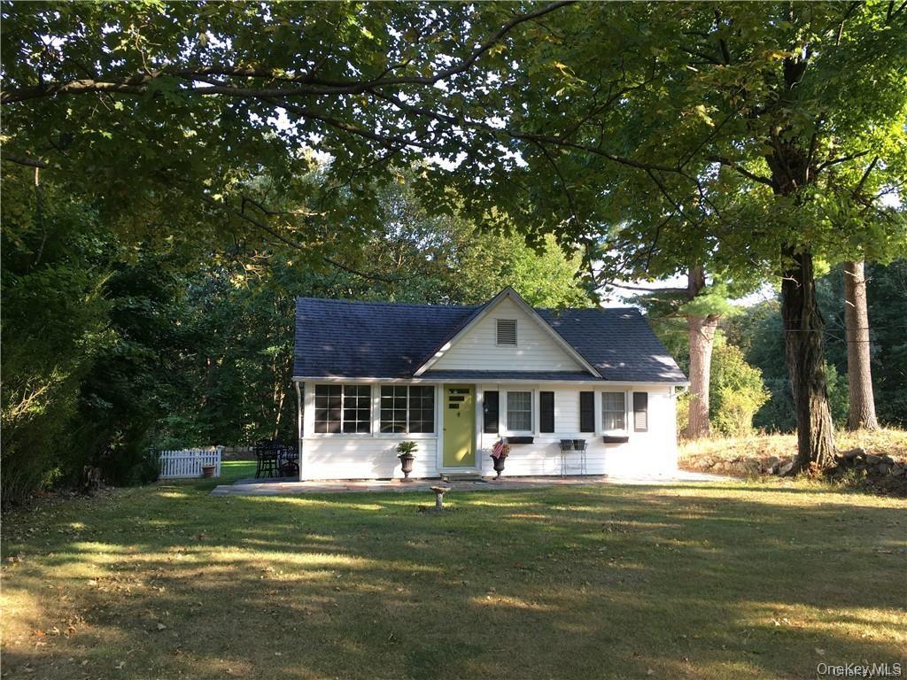 651 Lakes Road Property Photo 3