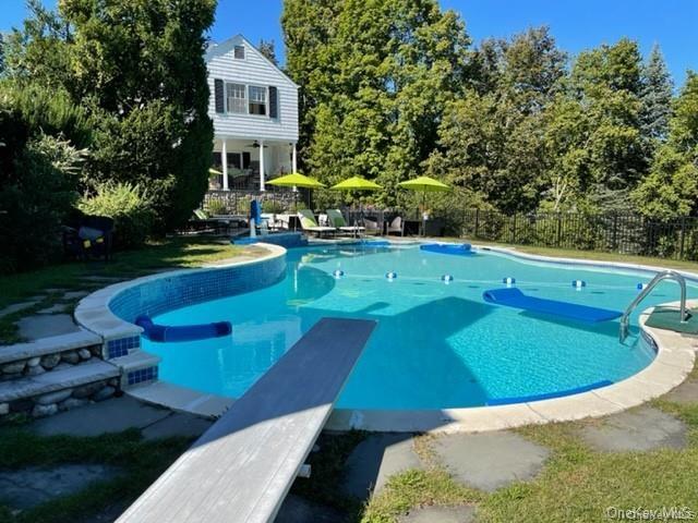 651 Lakes Road Property Photo 6
