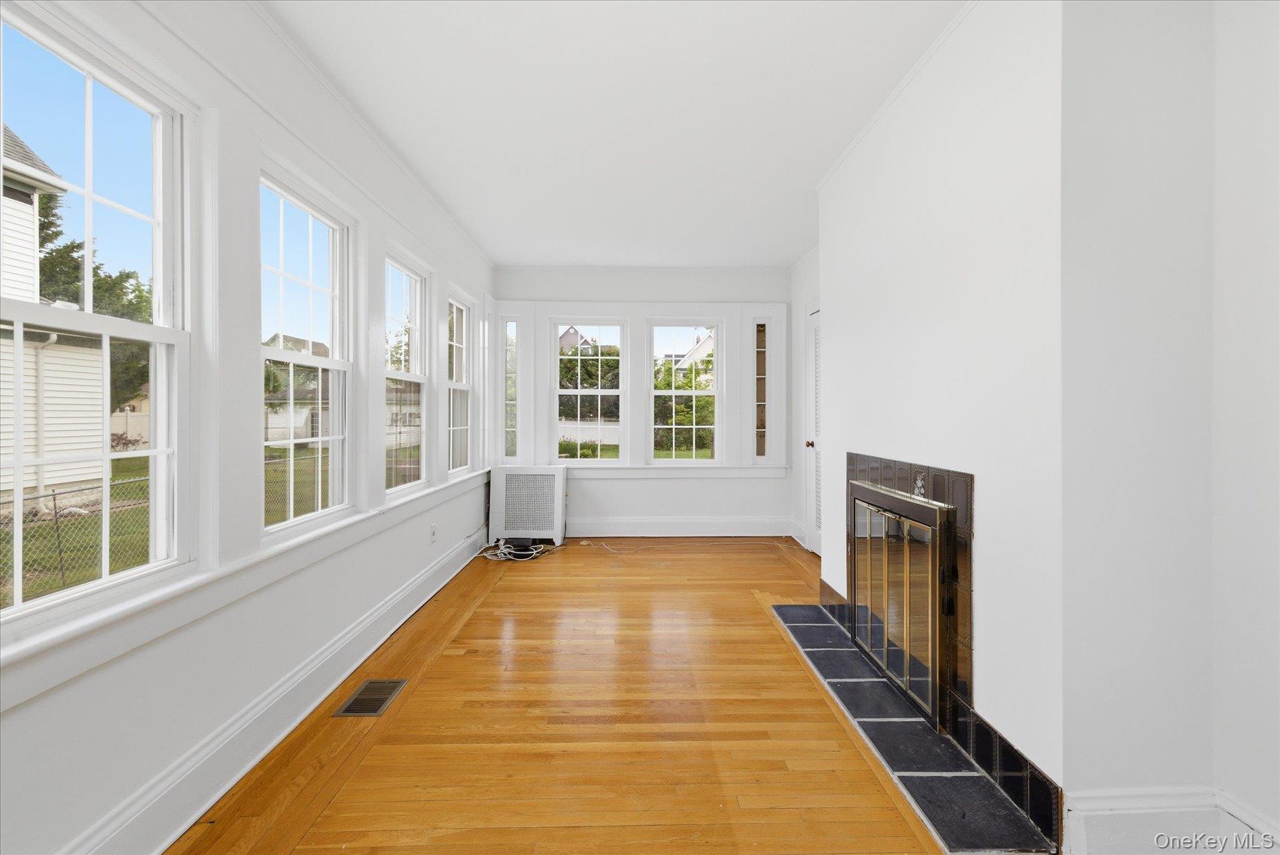 215 Lakeview Avenue Property Photo 13