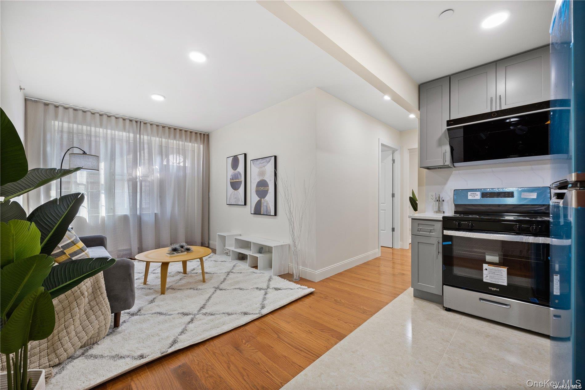 141-15 Cherry Avenue 6e Property Photo 4