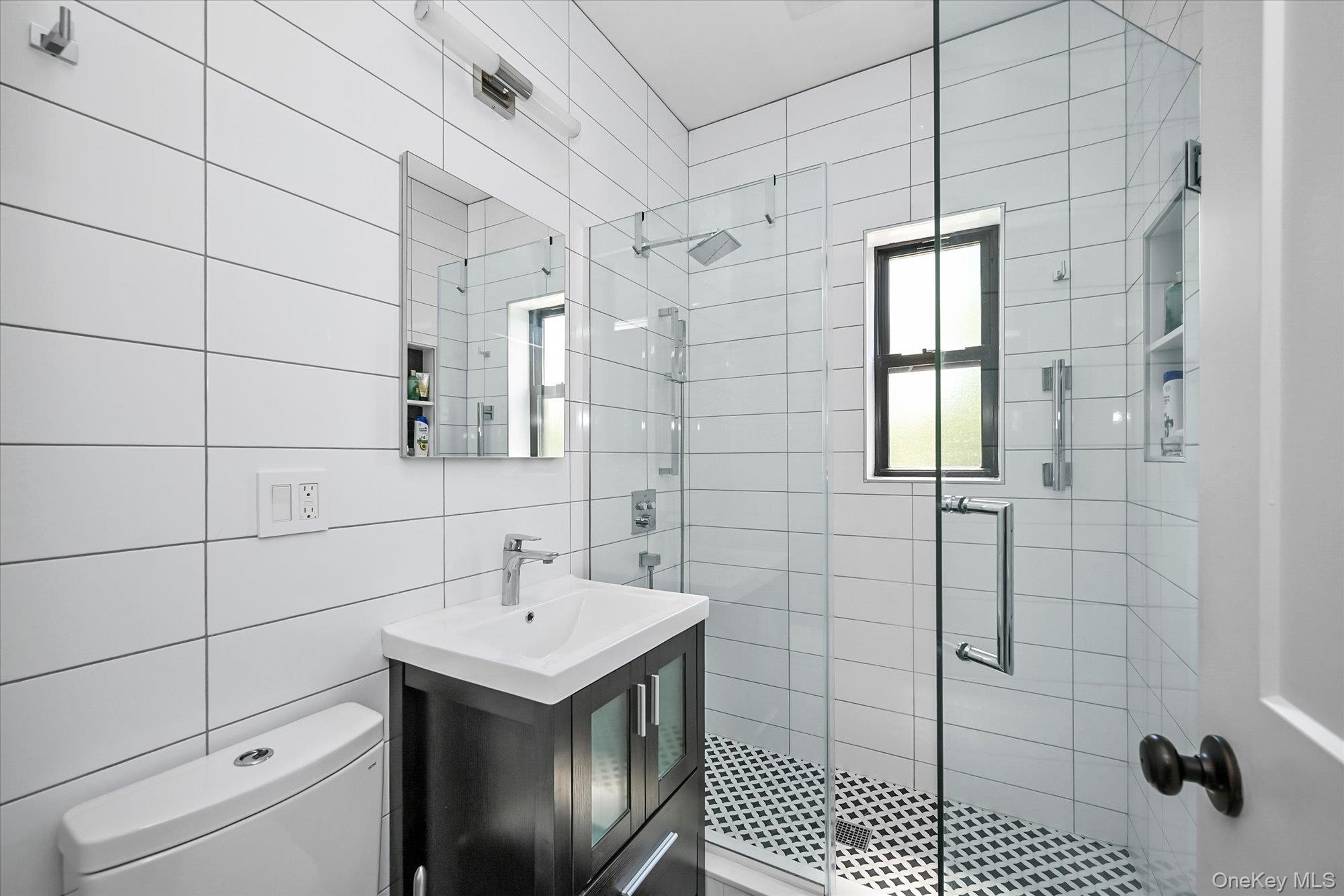 15822 Powells Cove Boulevard Property Photo 11