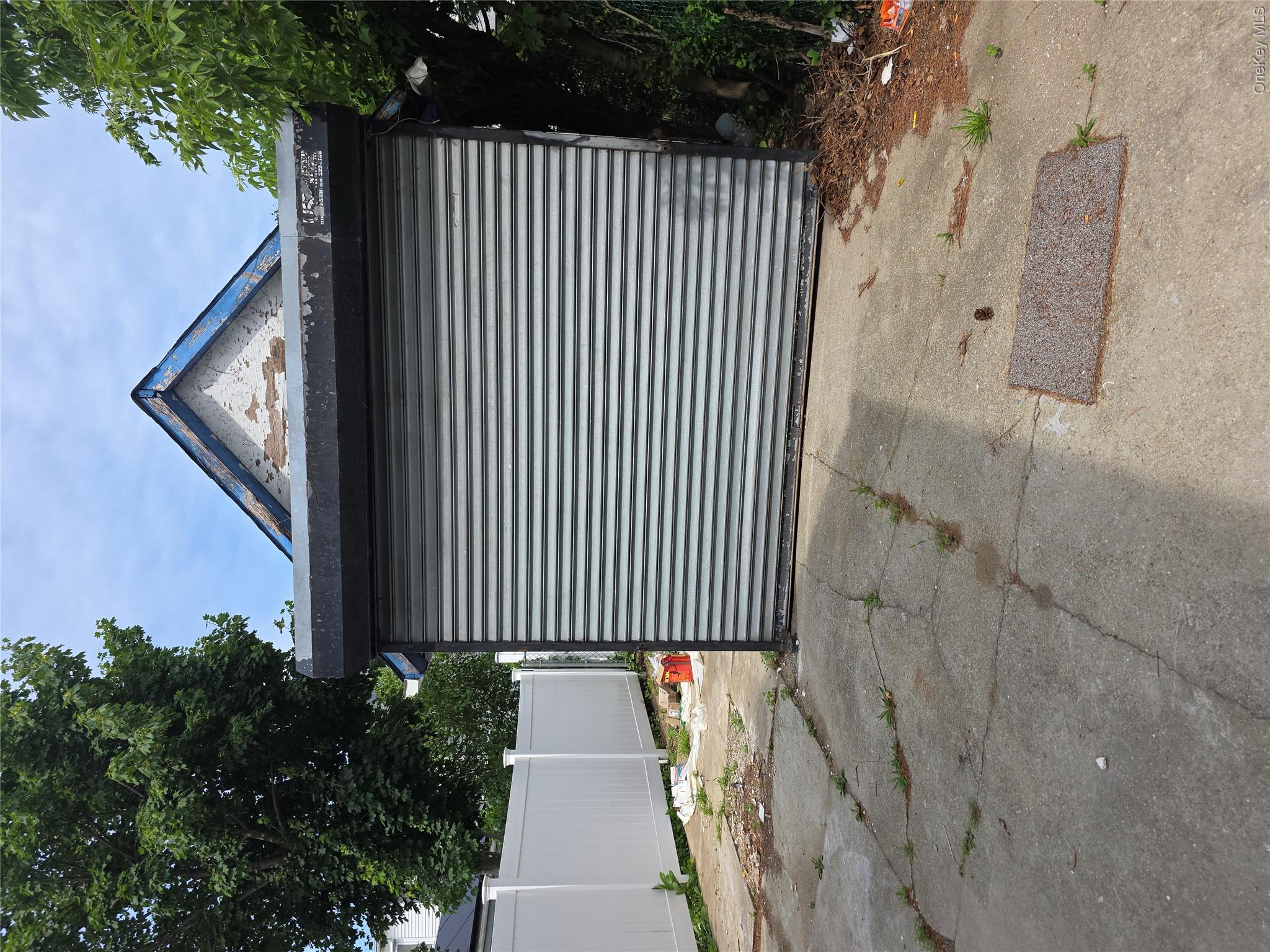 11807 202nd Street Property Photo 15