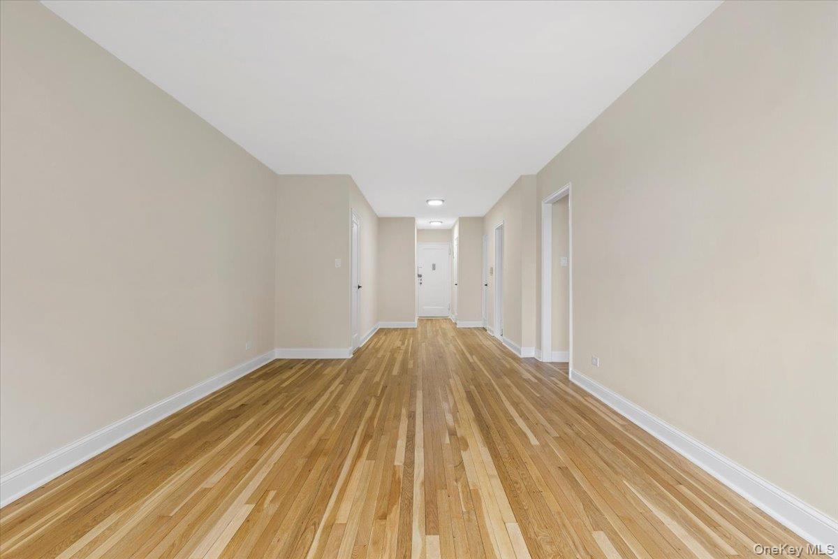 5650 Netherland Avenue 2e Property Photo 11