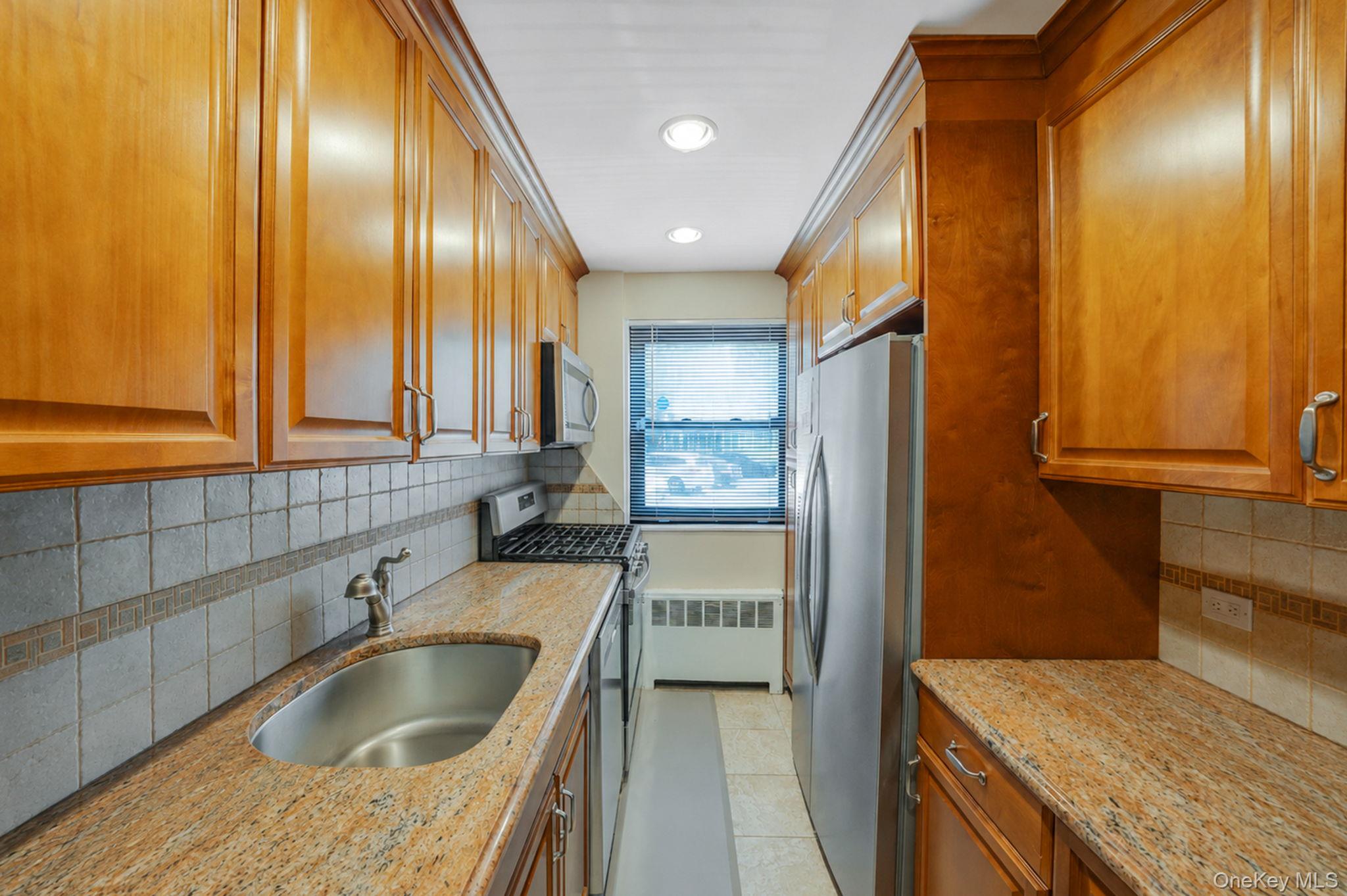 9137 153 Avenue 1 Property Photo 12