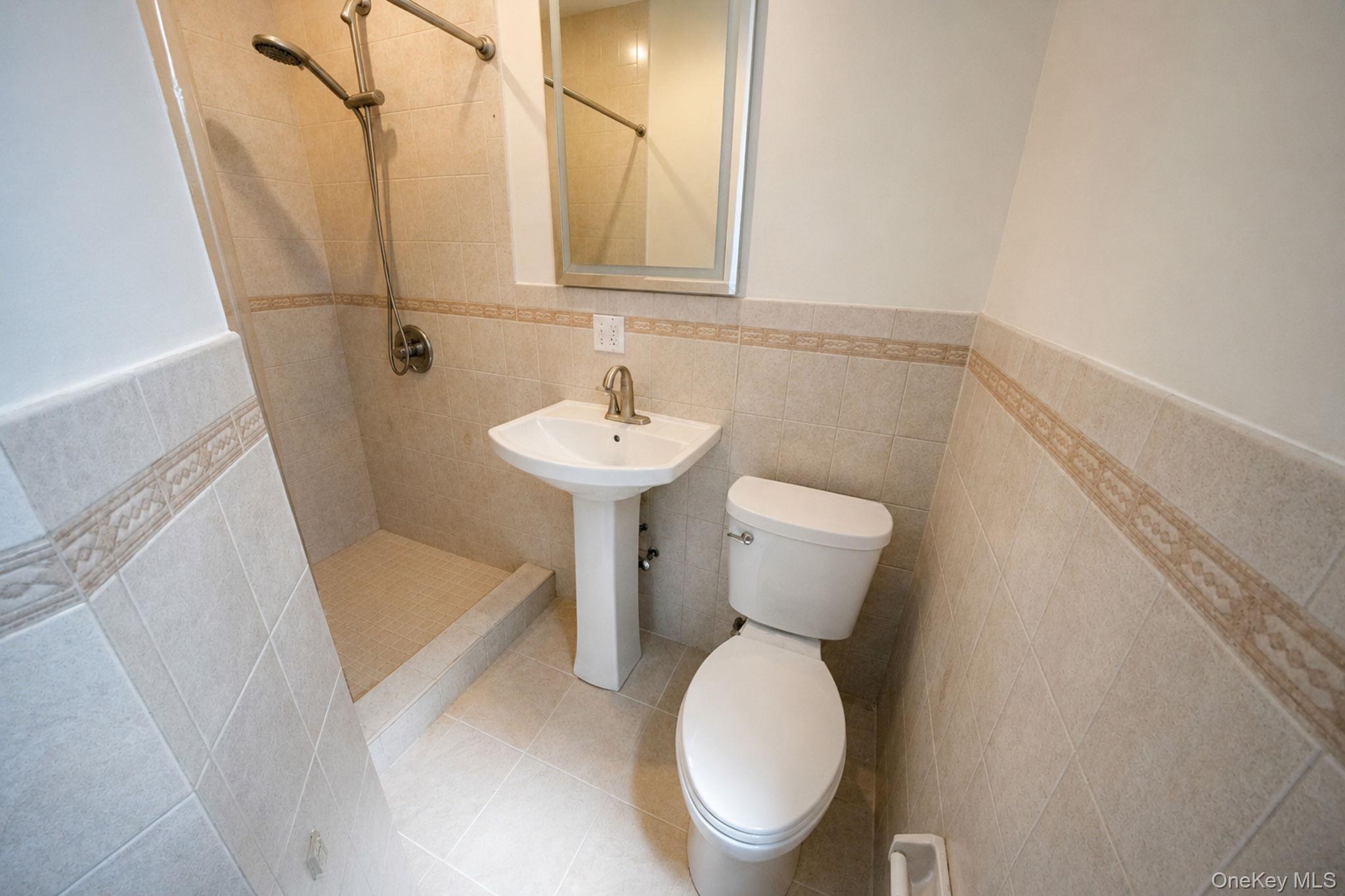 9137 153 Avenue 1 Property Photo 16
