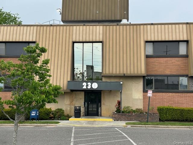 230 Hilton Avenue 9 Property Photo 8