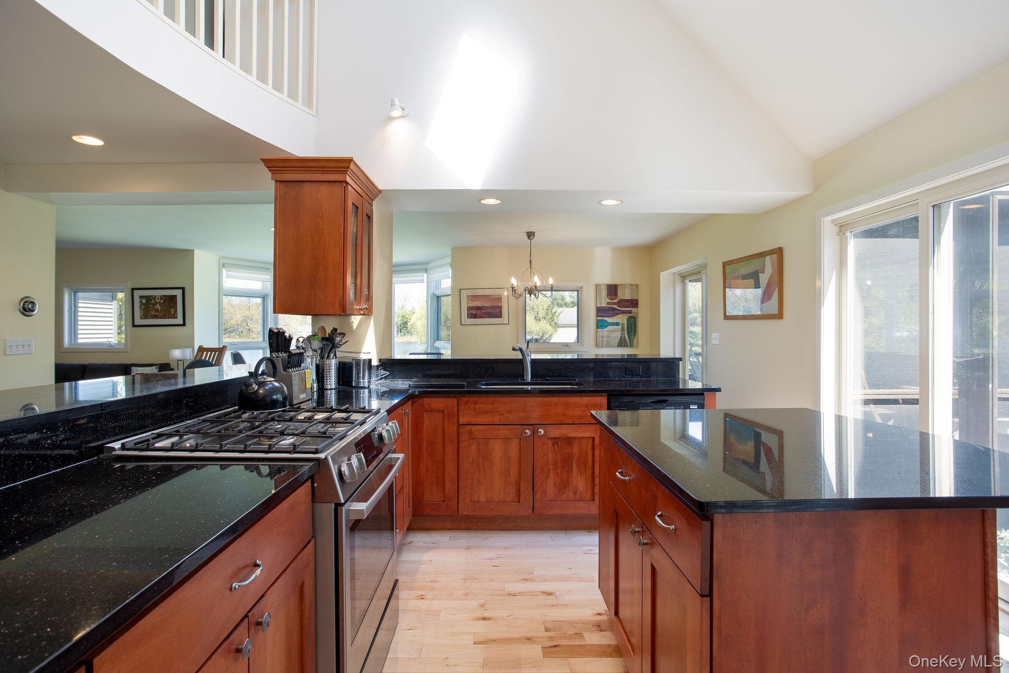 322 Arcadia Drive Property Photo 11