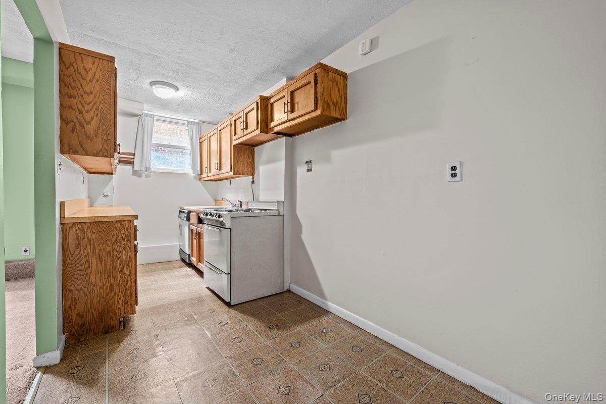 6299 Broadway C3a Property Photo 7