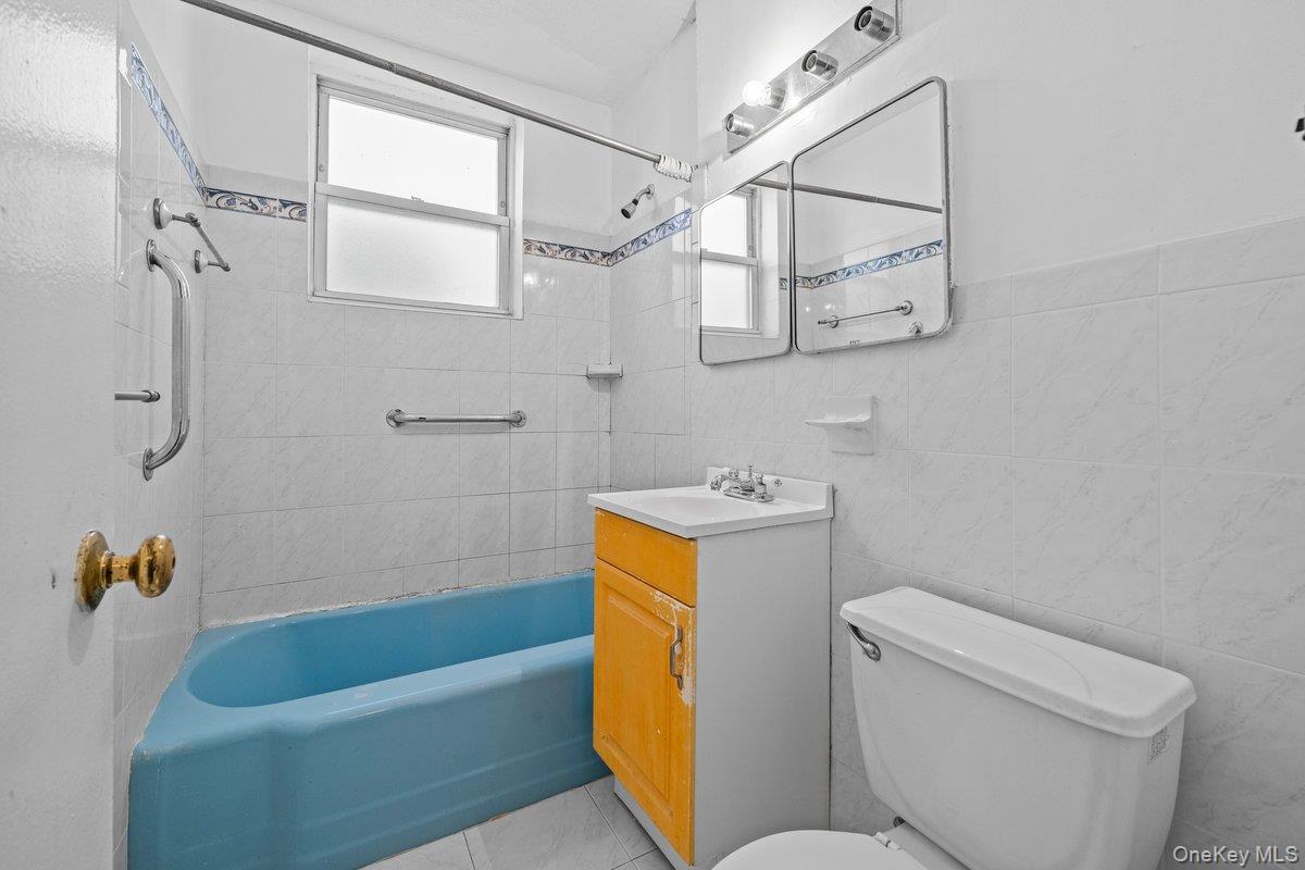 6299 Broadway C3a Property Photo 10