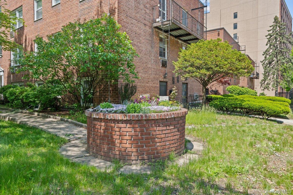 6299 Broadway C3a Property Photo 15