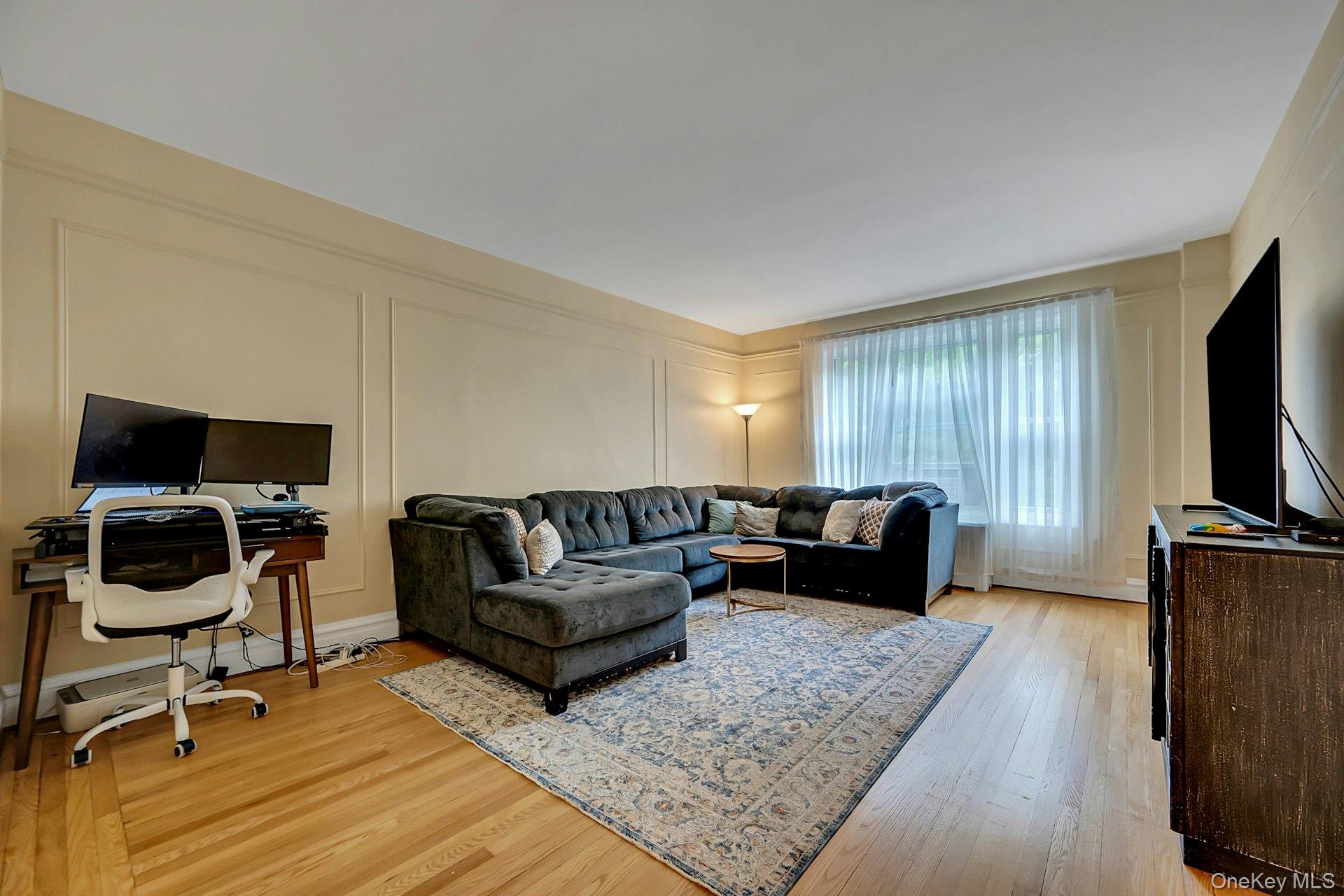 1440 Midland Avenue 4h Property Photo 6