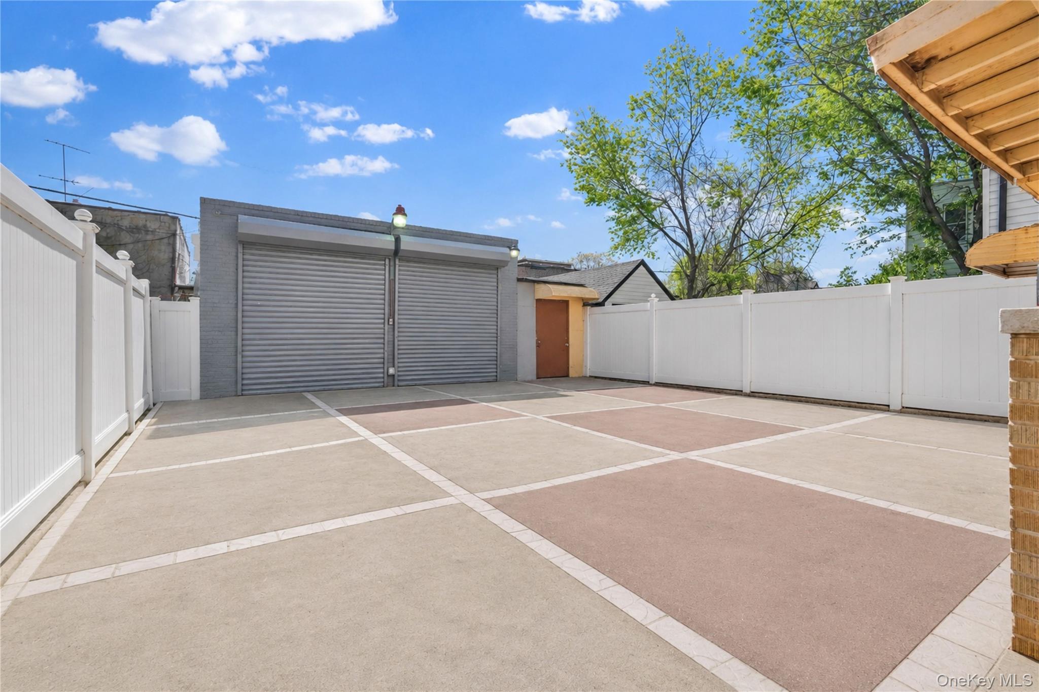 722 Elton Street Property Photo 20
