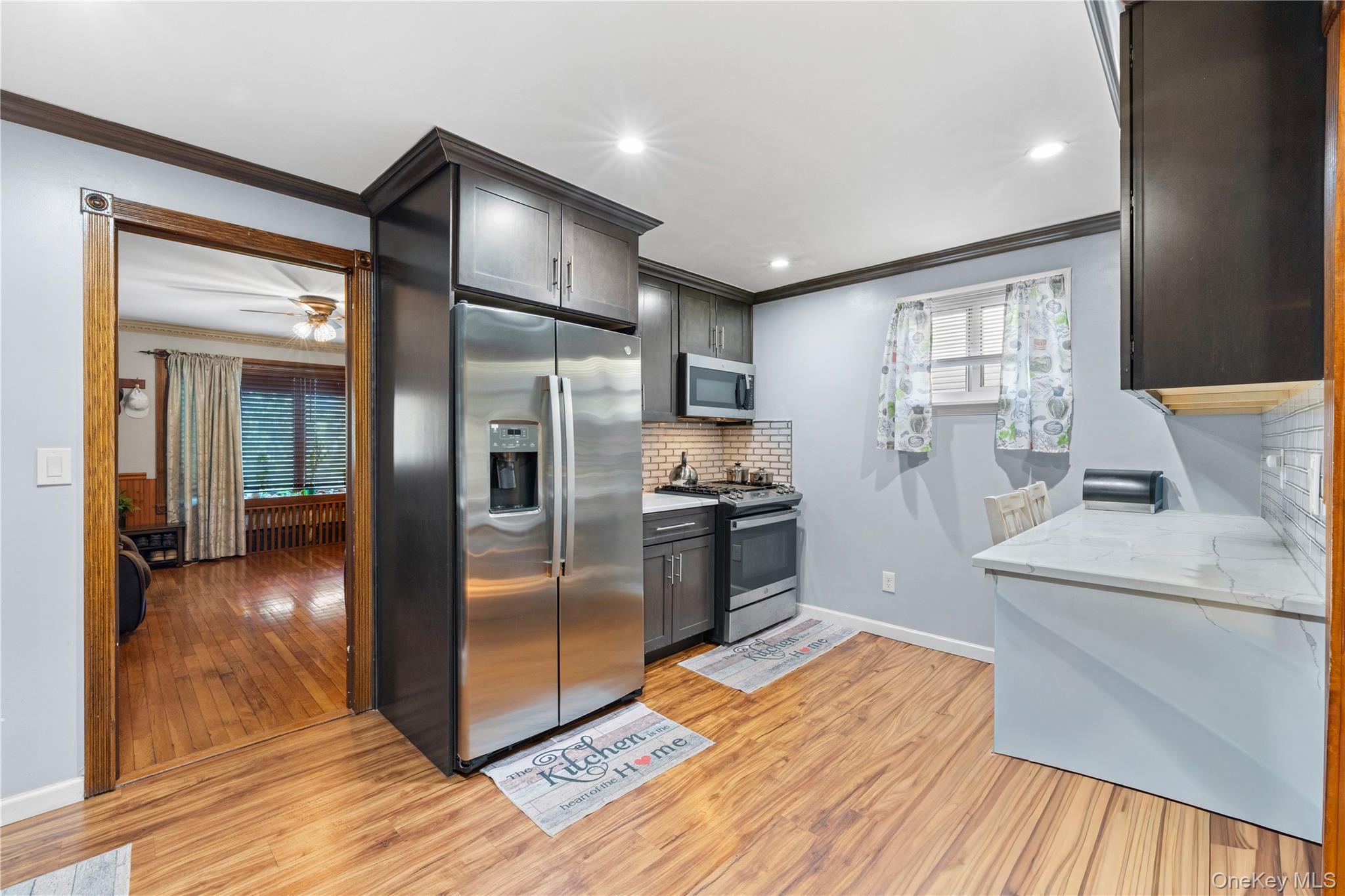 554 Grant Avenue Property Photo 3
