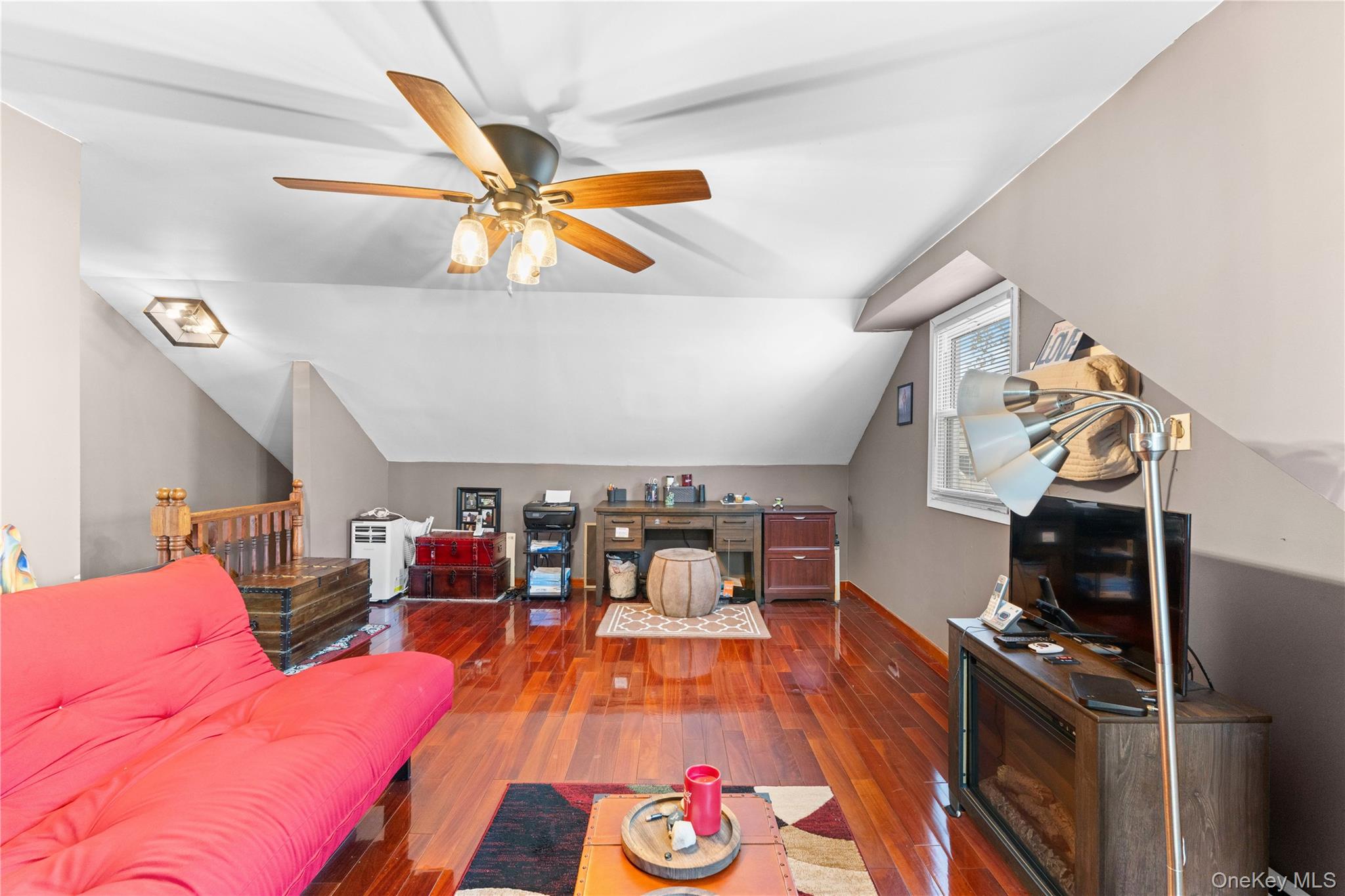 554 Grant Avenue Property Photo 12