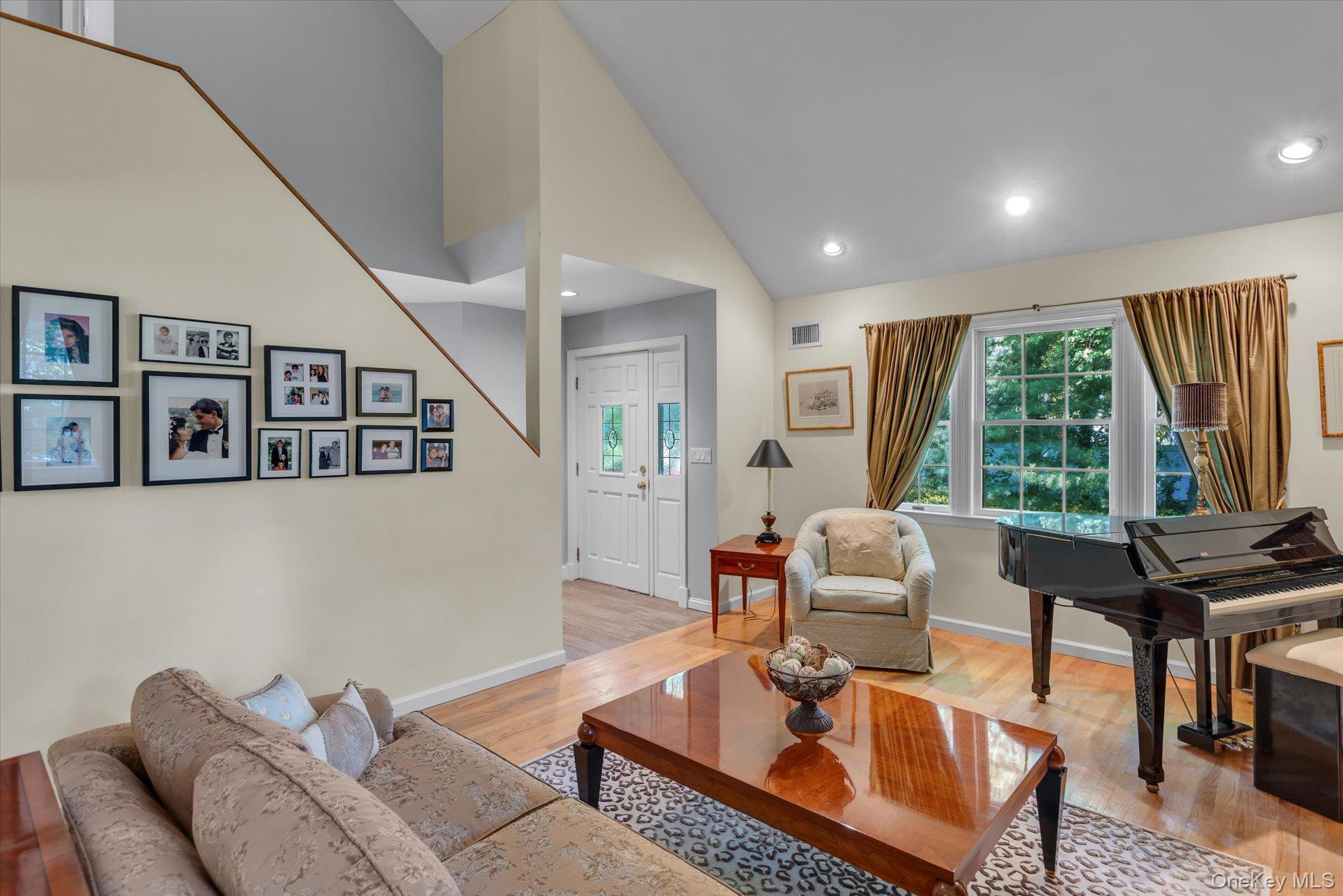 17 Claire Avenue Property Photo 4