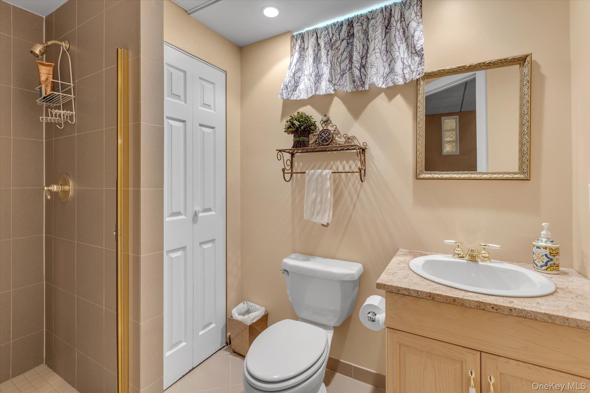 17 Claire Avenue Property Photo 28