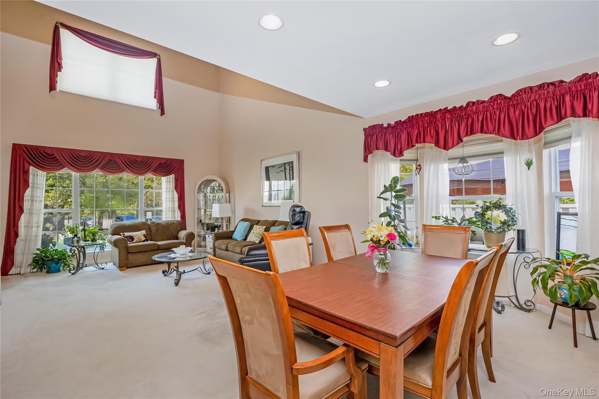 8 Hannah Lane Property Photo 8