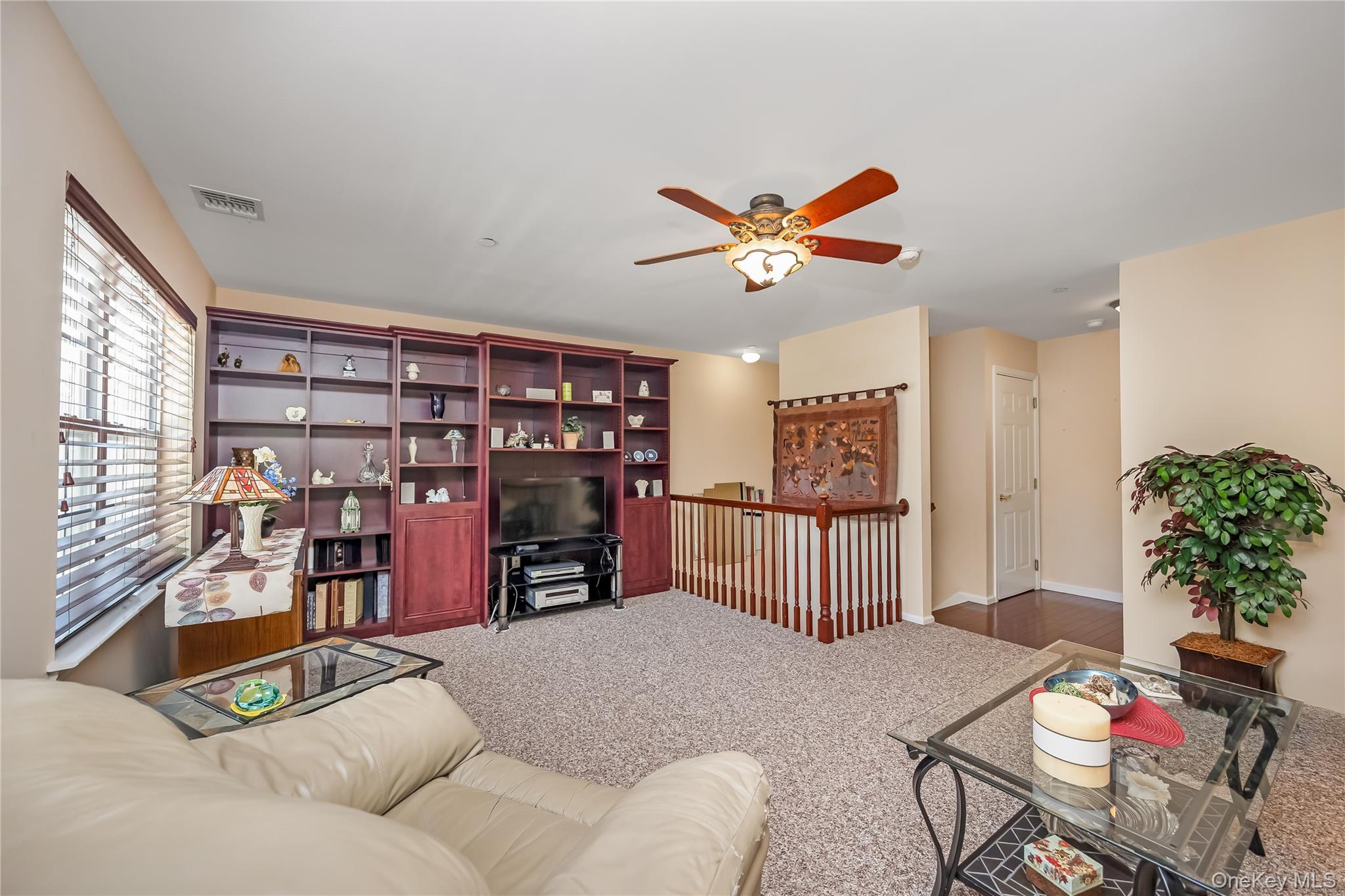 8 Hannah Lane Property Photo 14