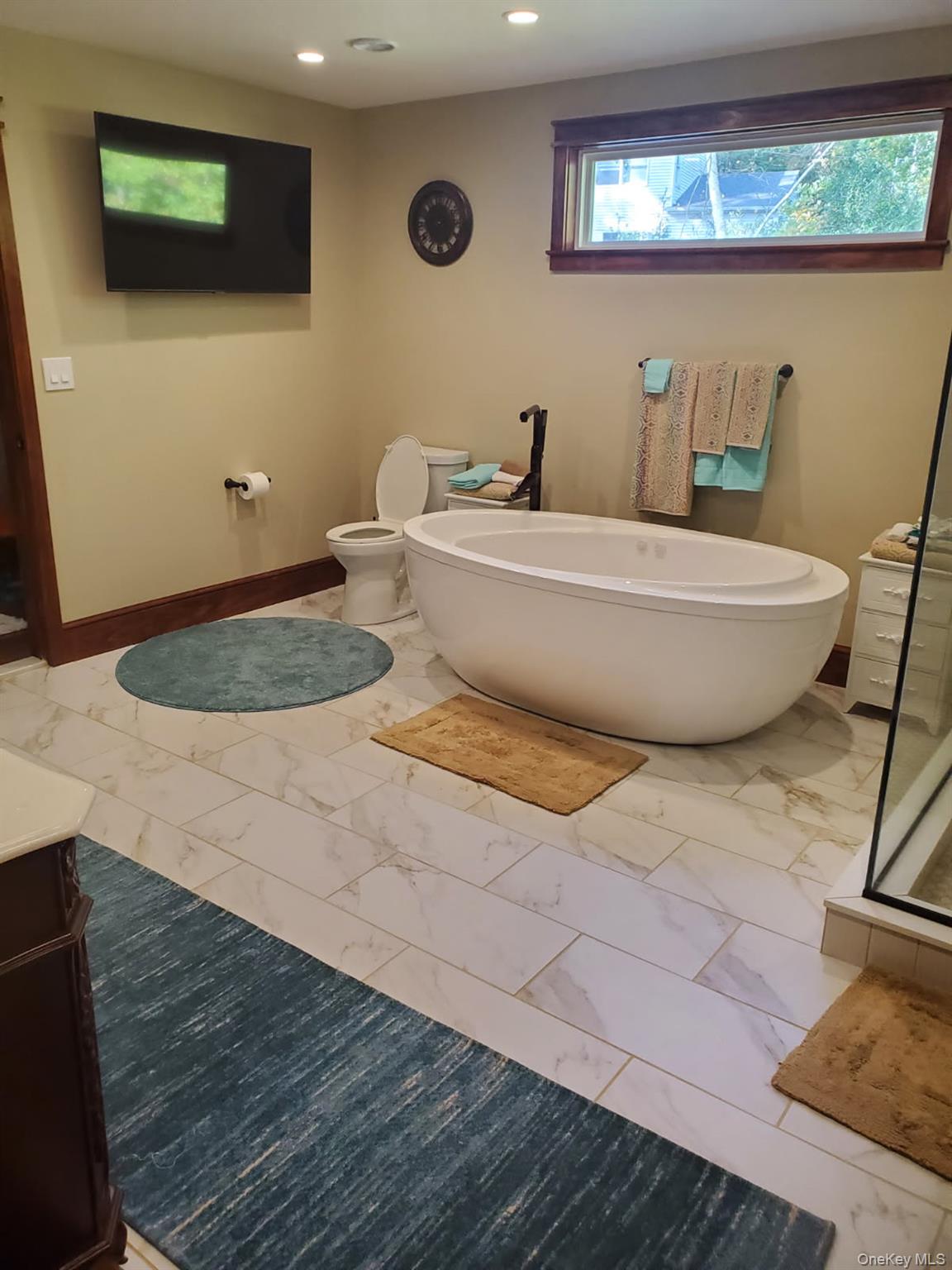 76 Riviera Drive Property Photo 7