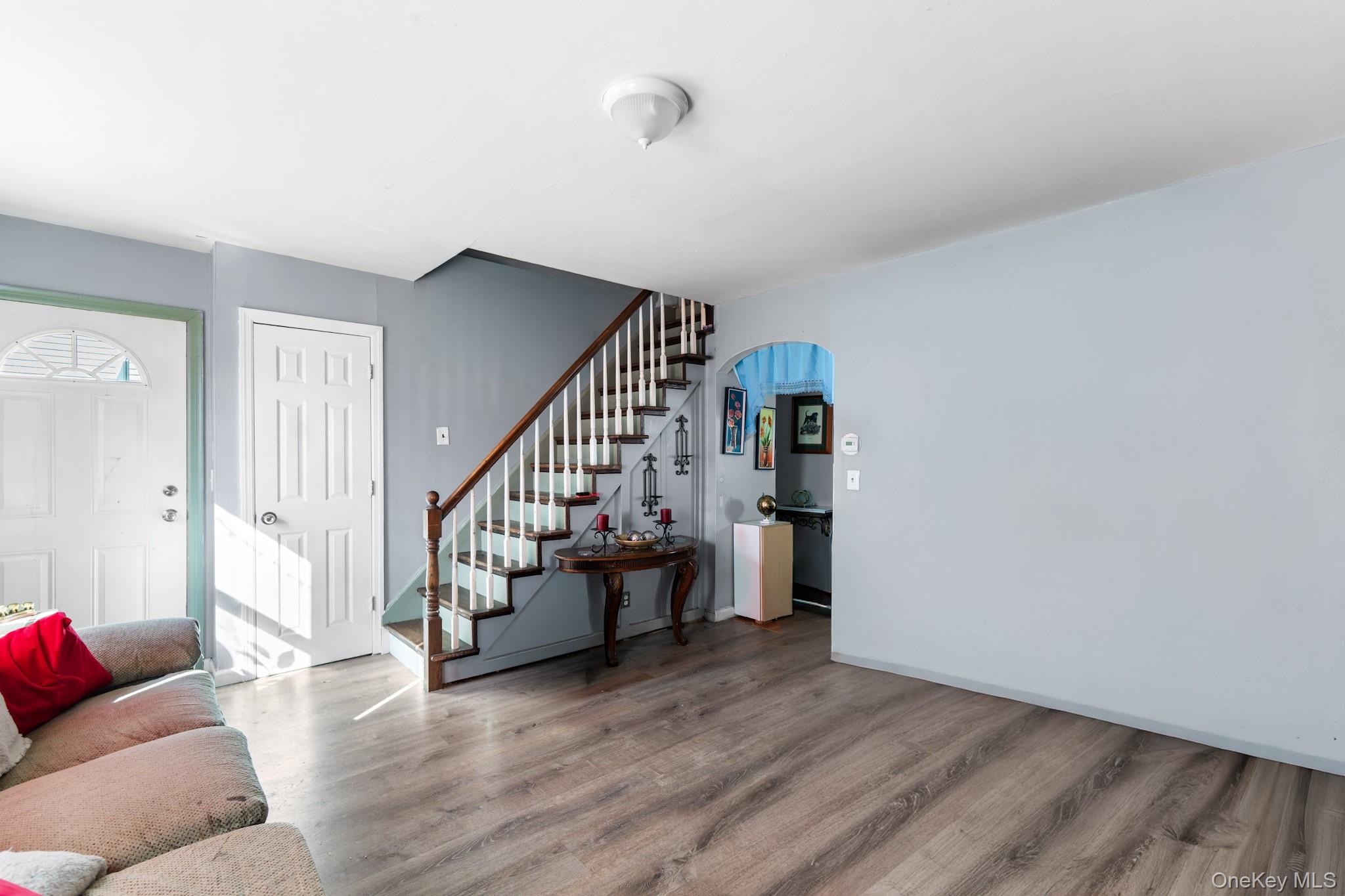 13 Westside Avenue Property Photo 5