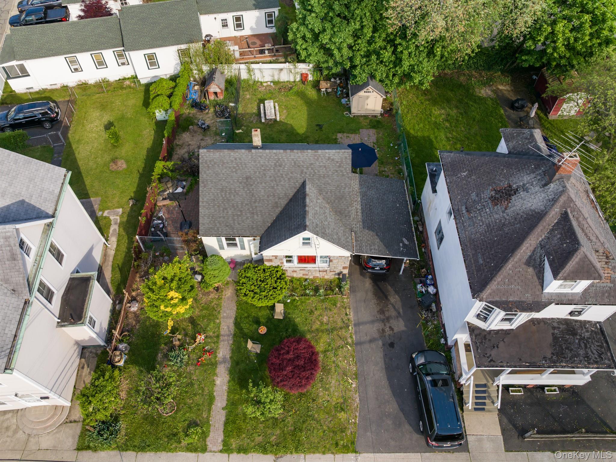 13 Westside Avenue Property Photo 15