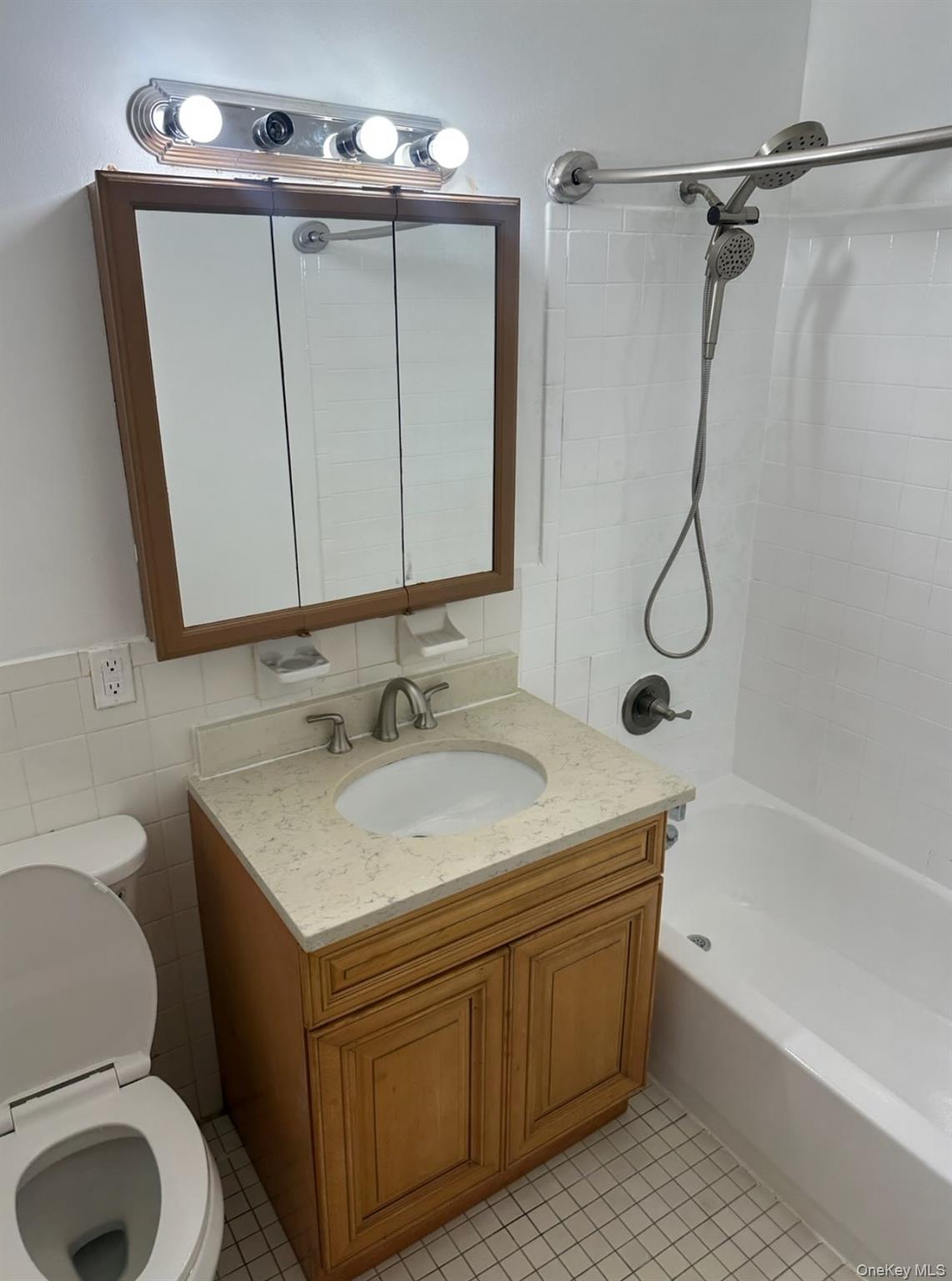 858 E 175th Street Property Photo 11