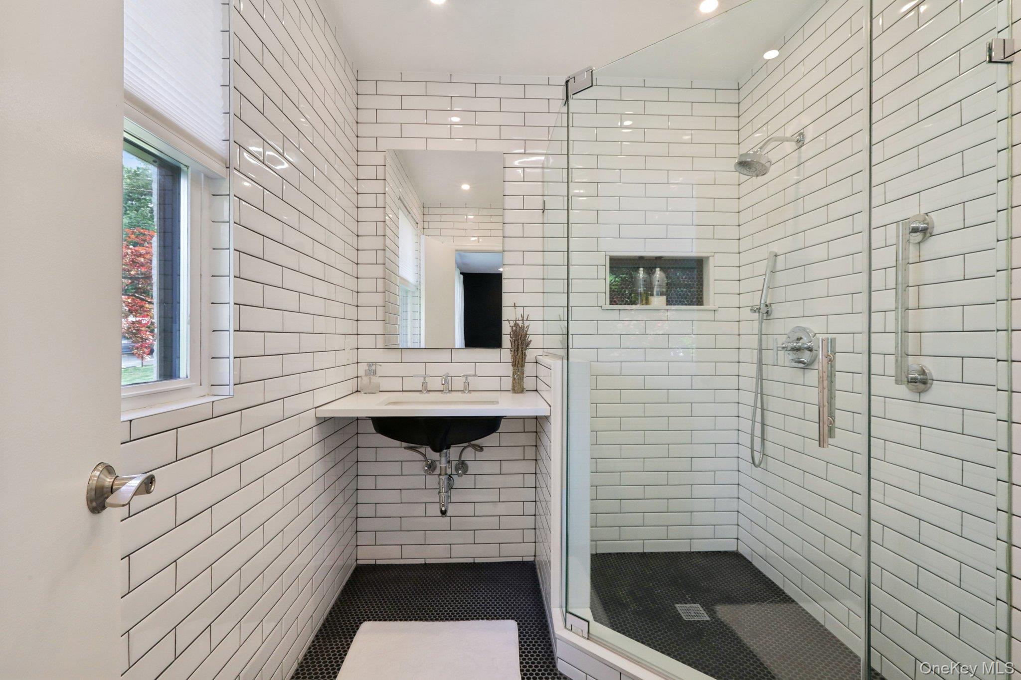 187 Thornbury Road Property Photo 18