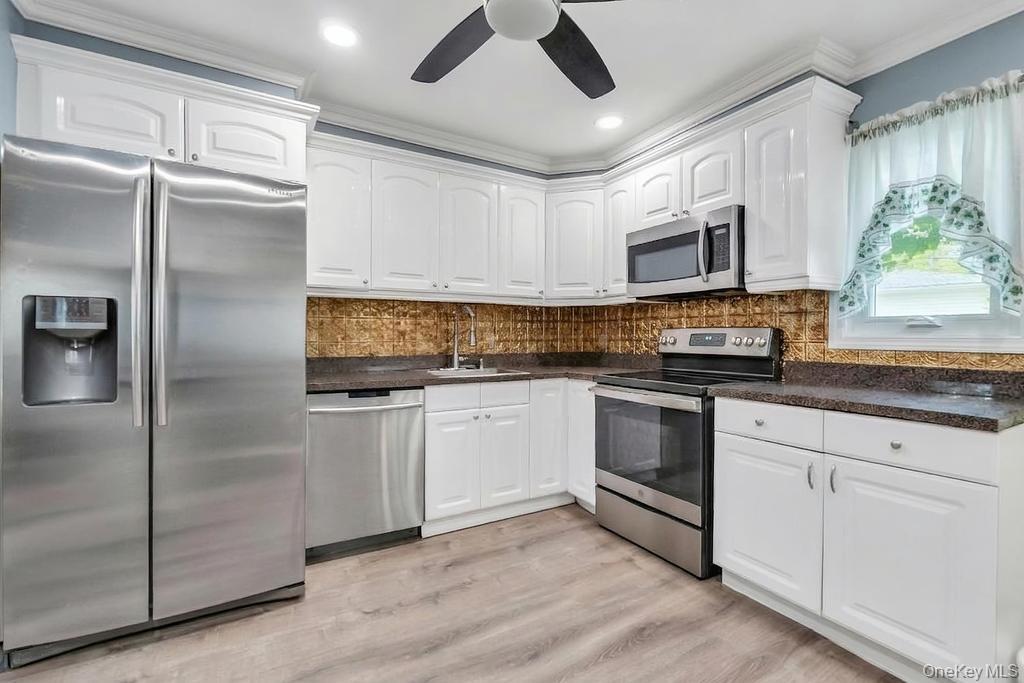 10 Remsen Street Property Photo 15