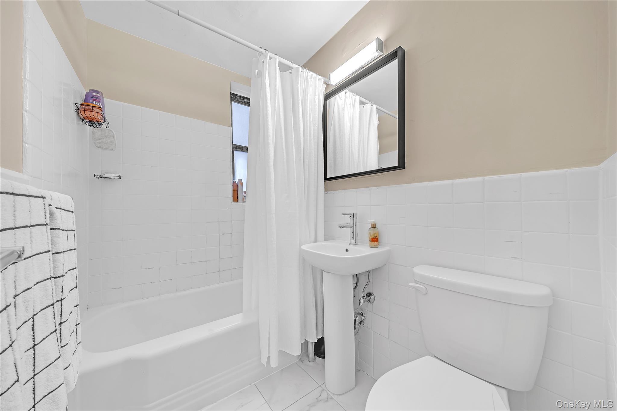 2830 Briggs Avenue 4f Property Photo 9