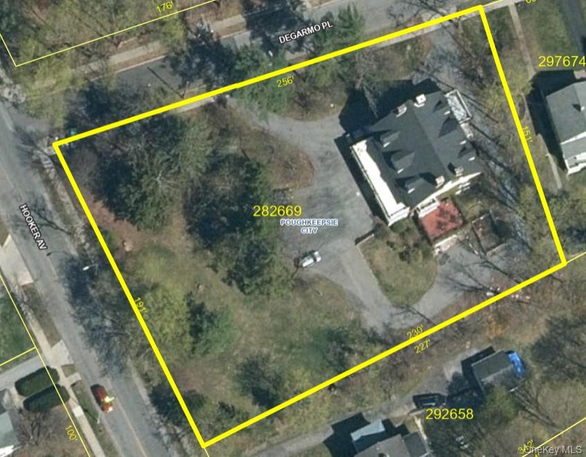 104 Hooker Avenue Property Photo 3