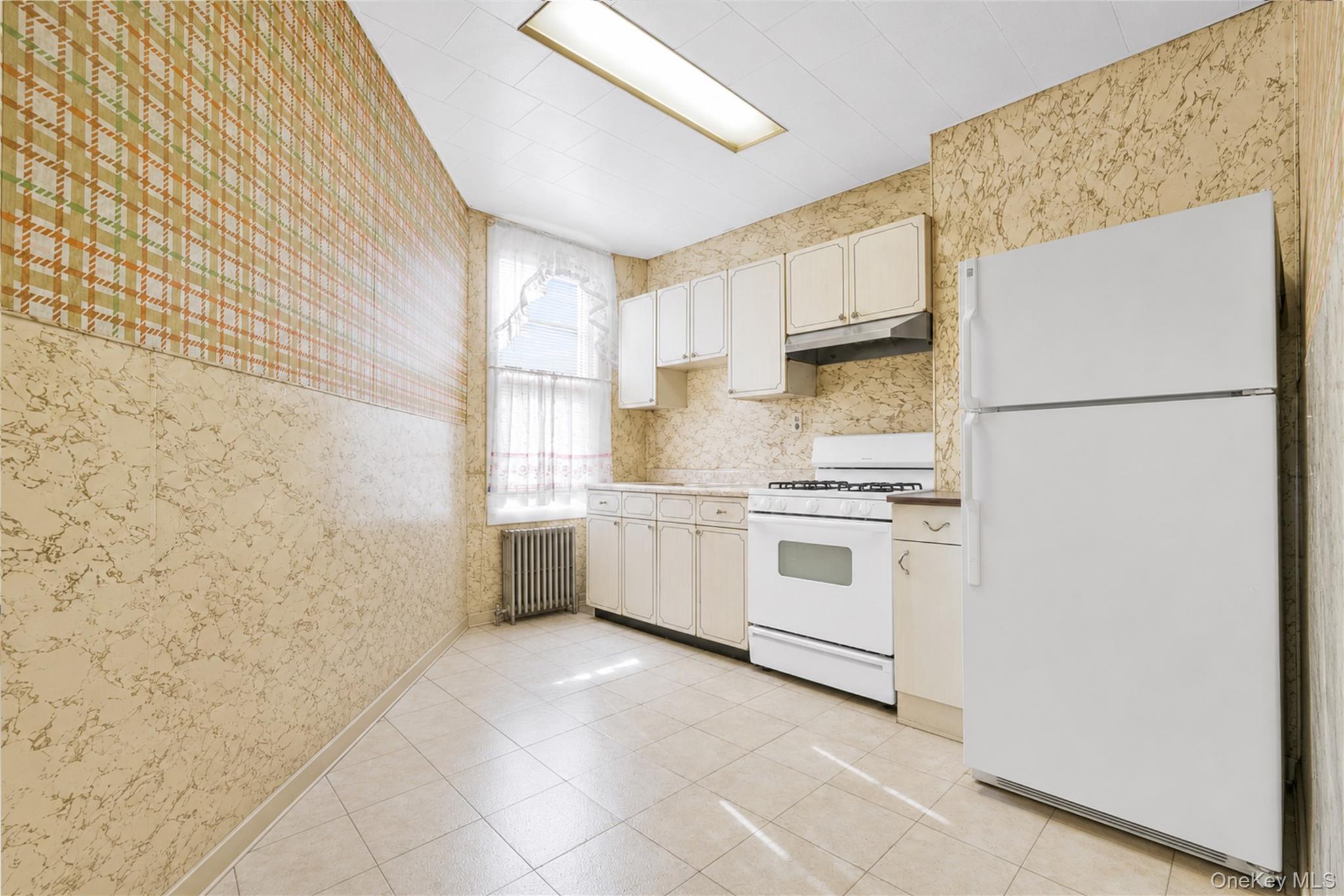 4201 Newtown Road Property Photo 10