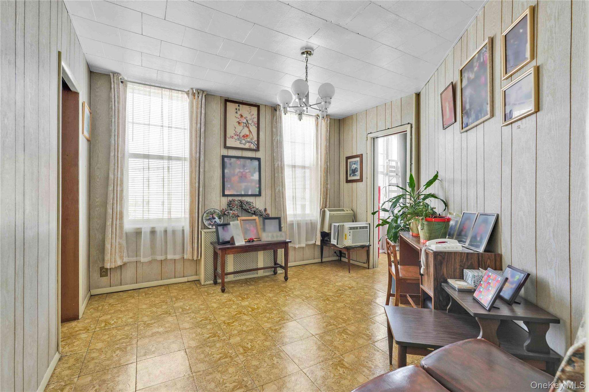 4201 Newtown Road Property Photo 15