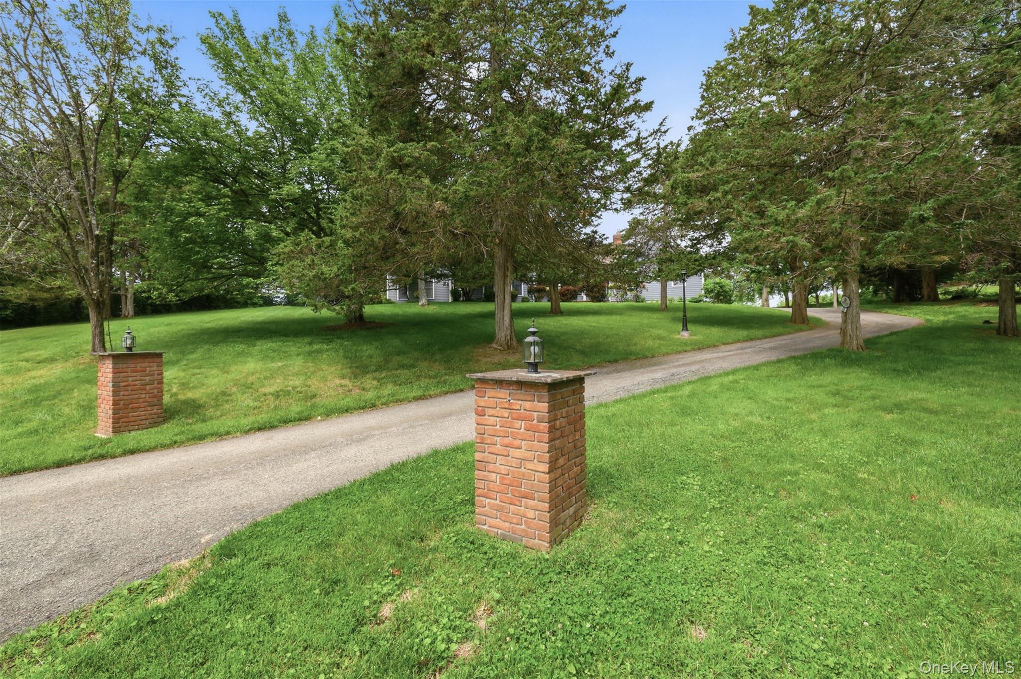 13 Spy Glass Lane Property Photo 6