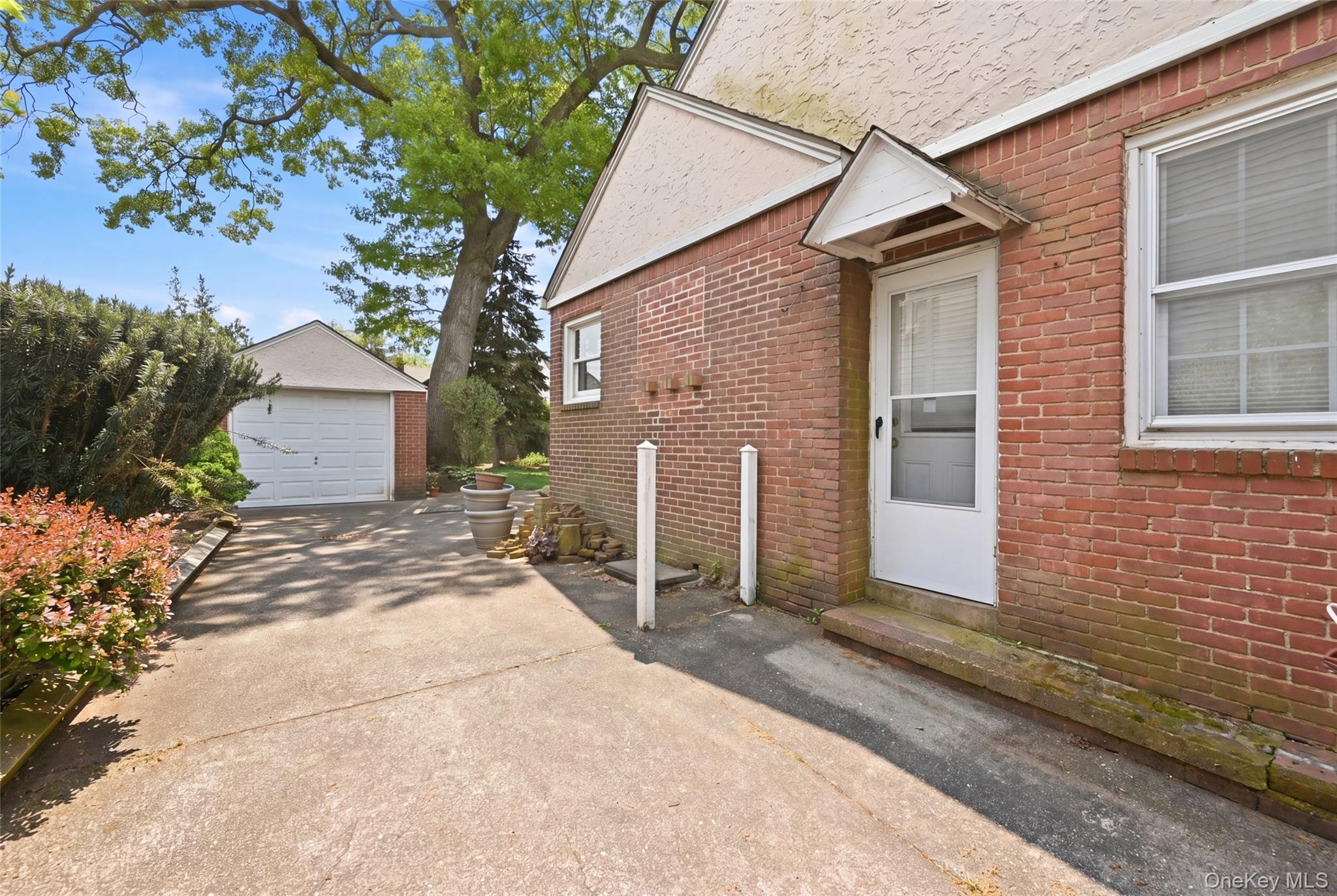 333 Jackson Avenue Property Photo 29