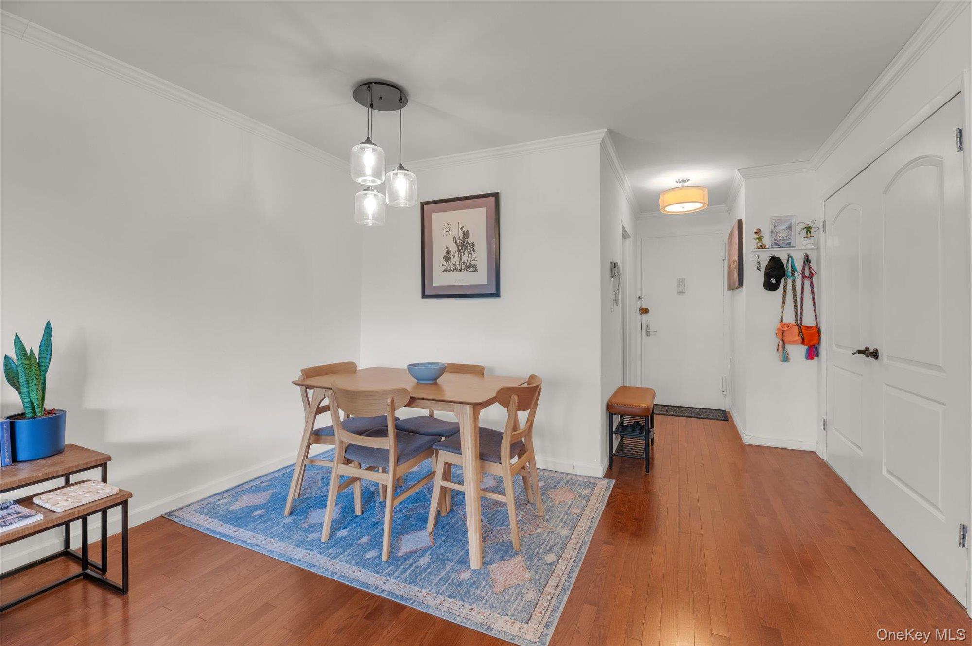 17-85 215 Street 1 L Property Photo 10