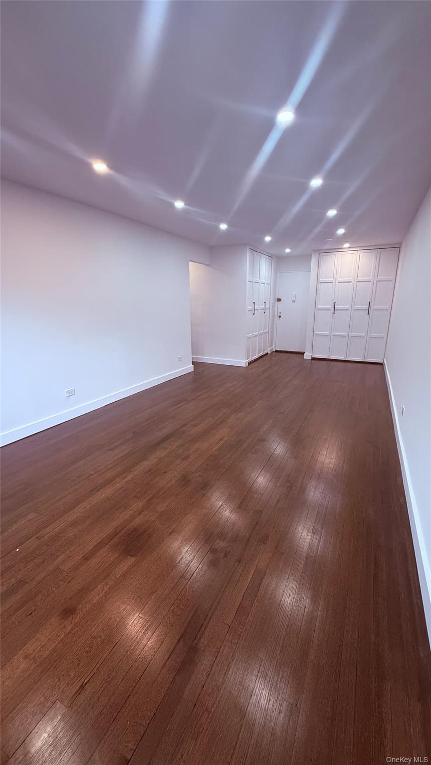 665 Thwaites Place 4n Property Photo 7