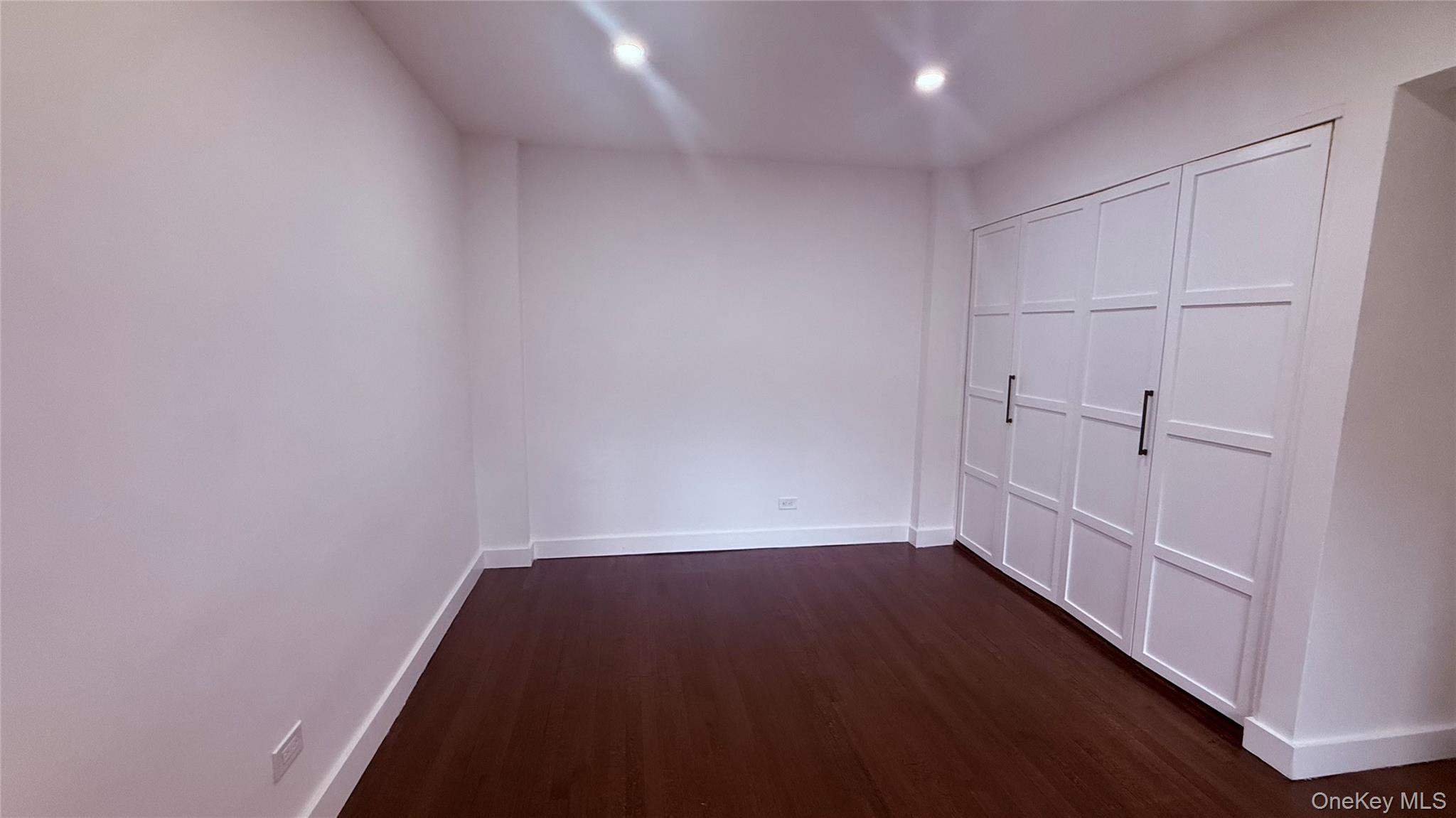 665 Thwaites Place 4n Property Photo 9
