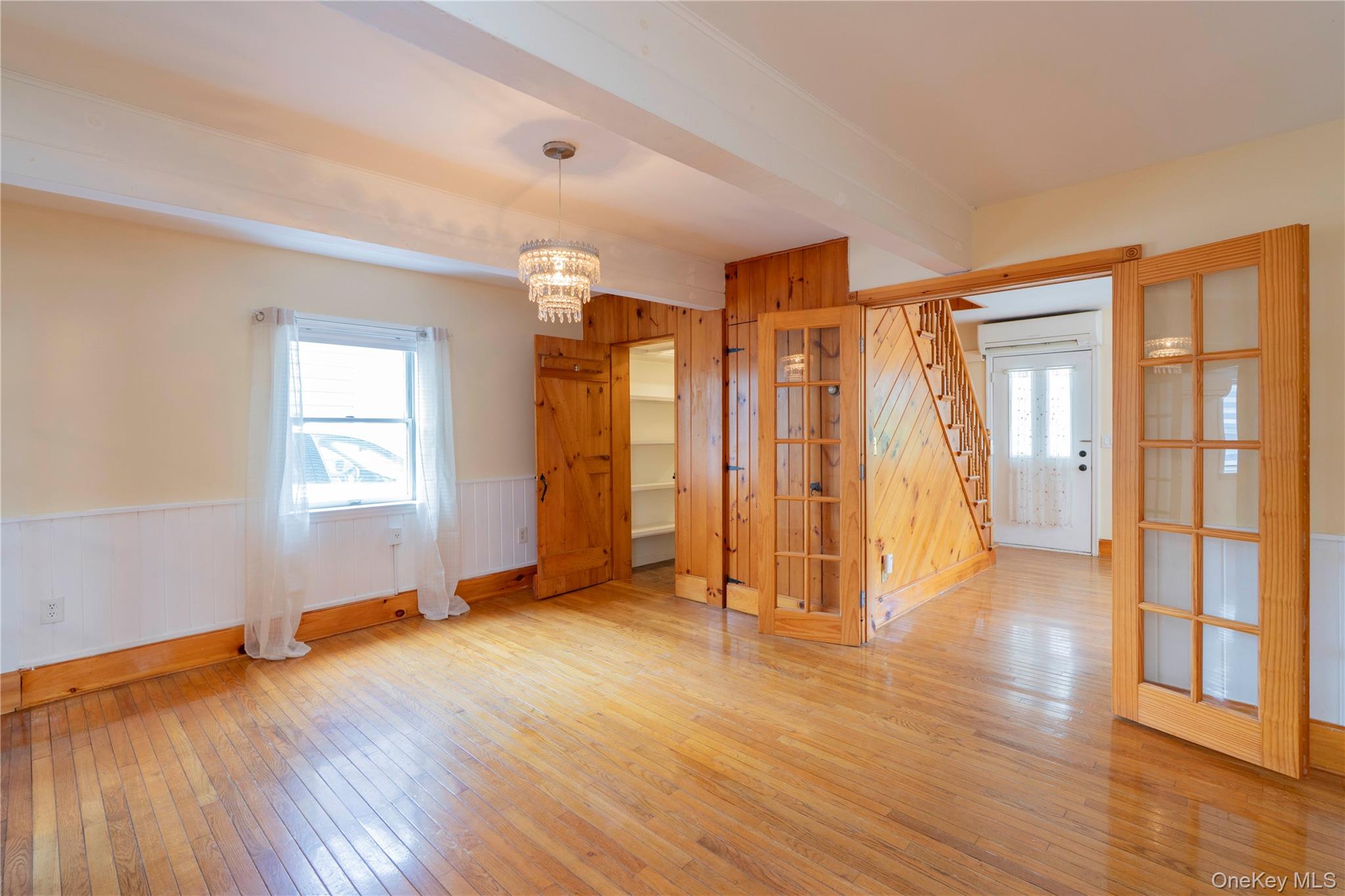 15 Charles Property Photo 22