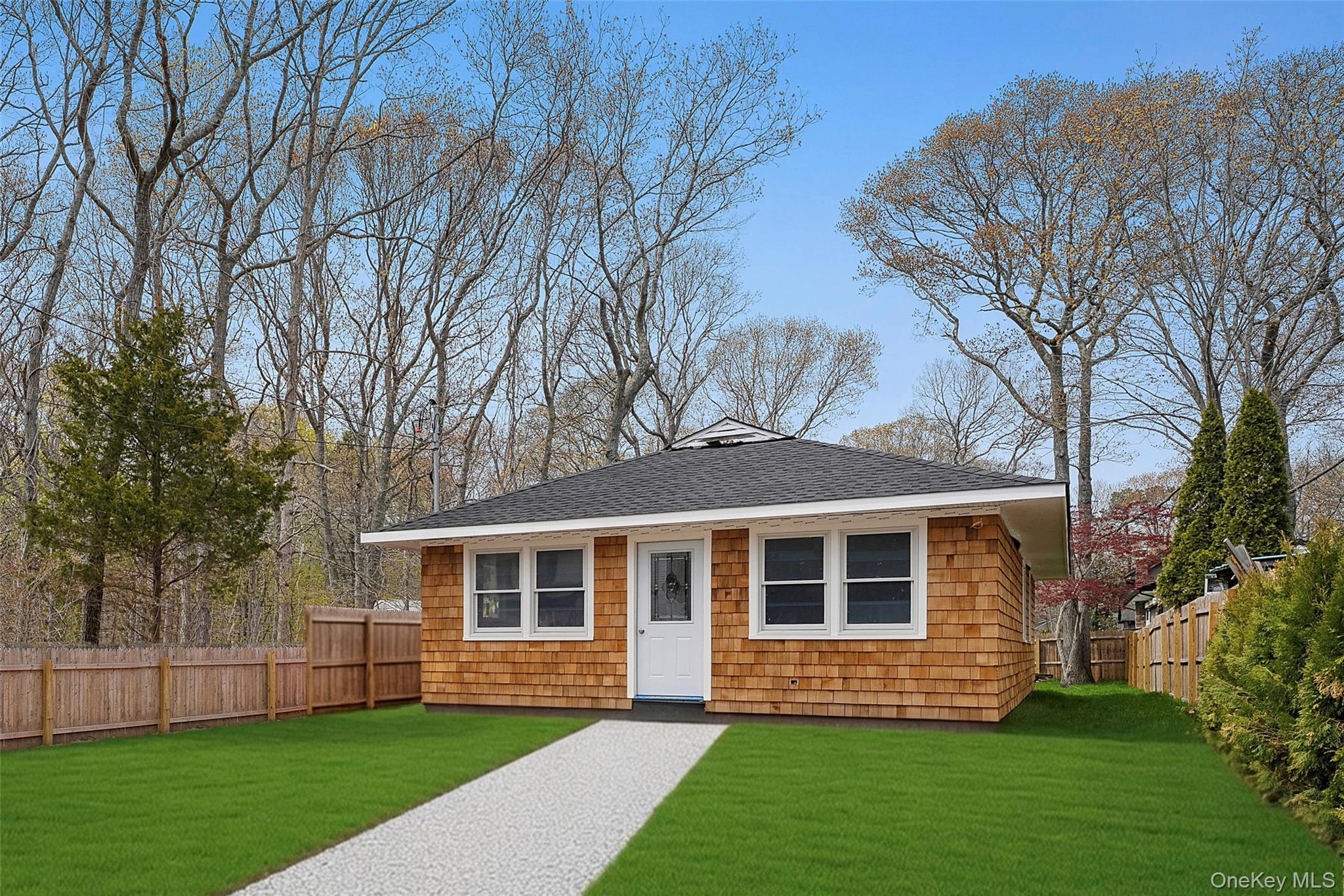 50 Squires Avenue Property Photo 1