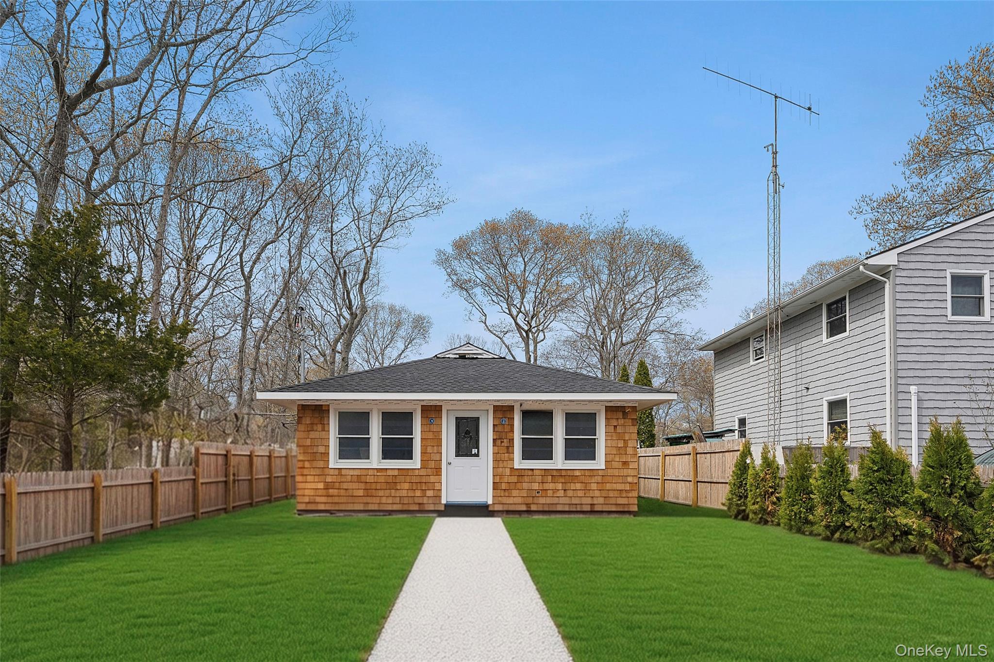 50 Squires Avenue Property Photo 13