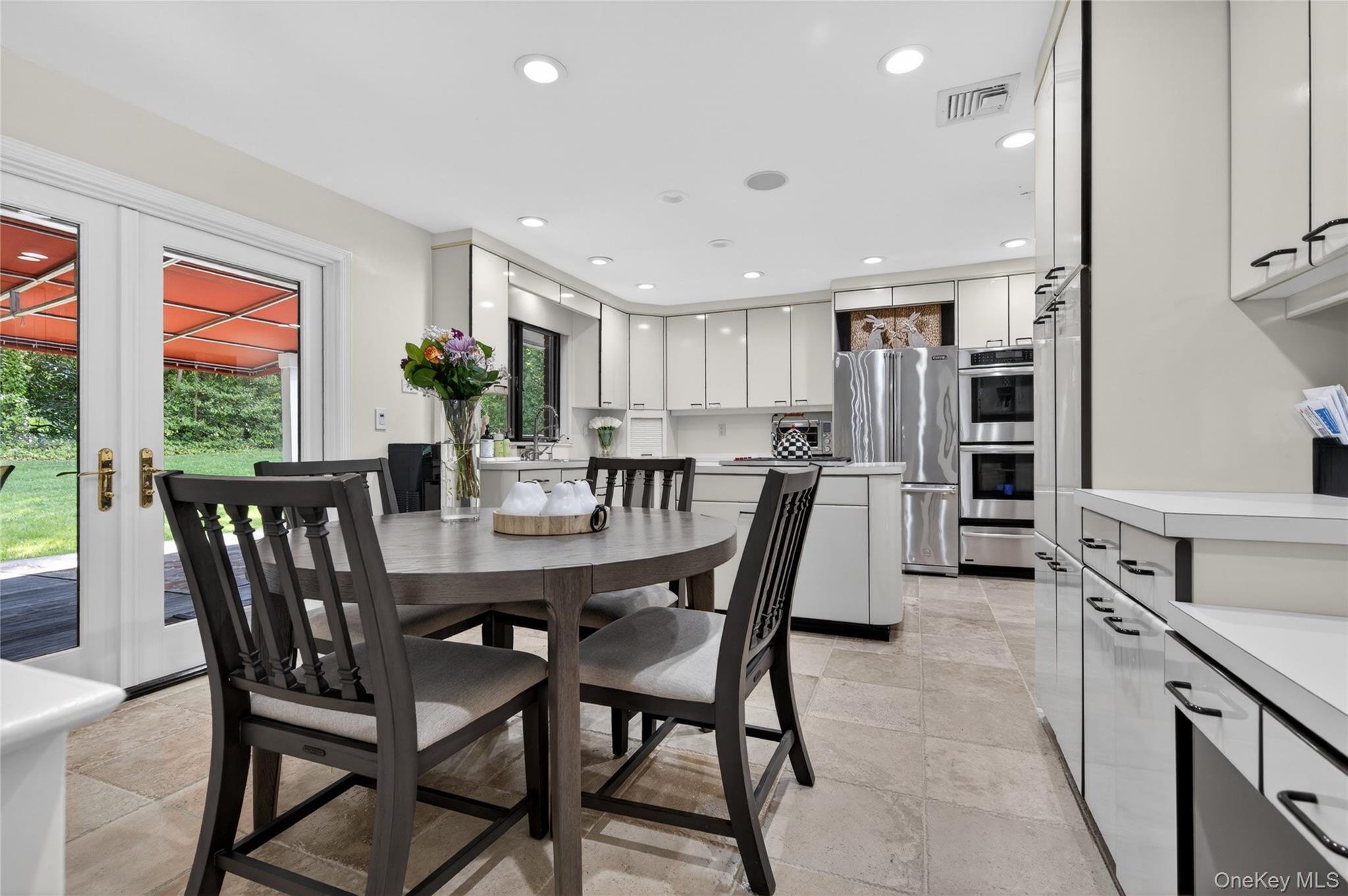 112 The Intervale Property Photo 12