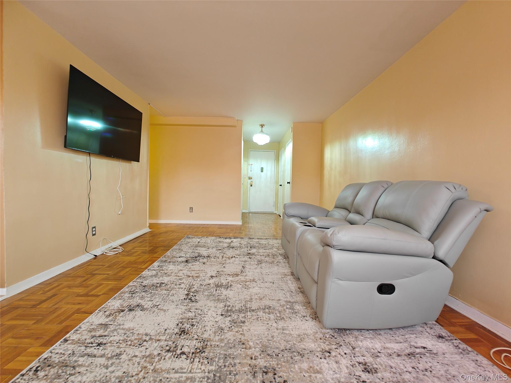 385 Mclean Avenue 8d Property Photo 7