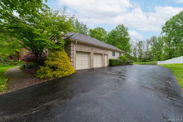 7 Fair Oaks Drive Property Photo 8